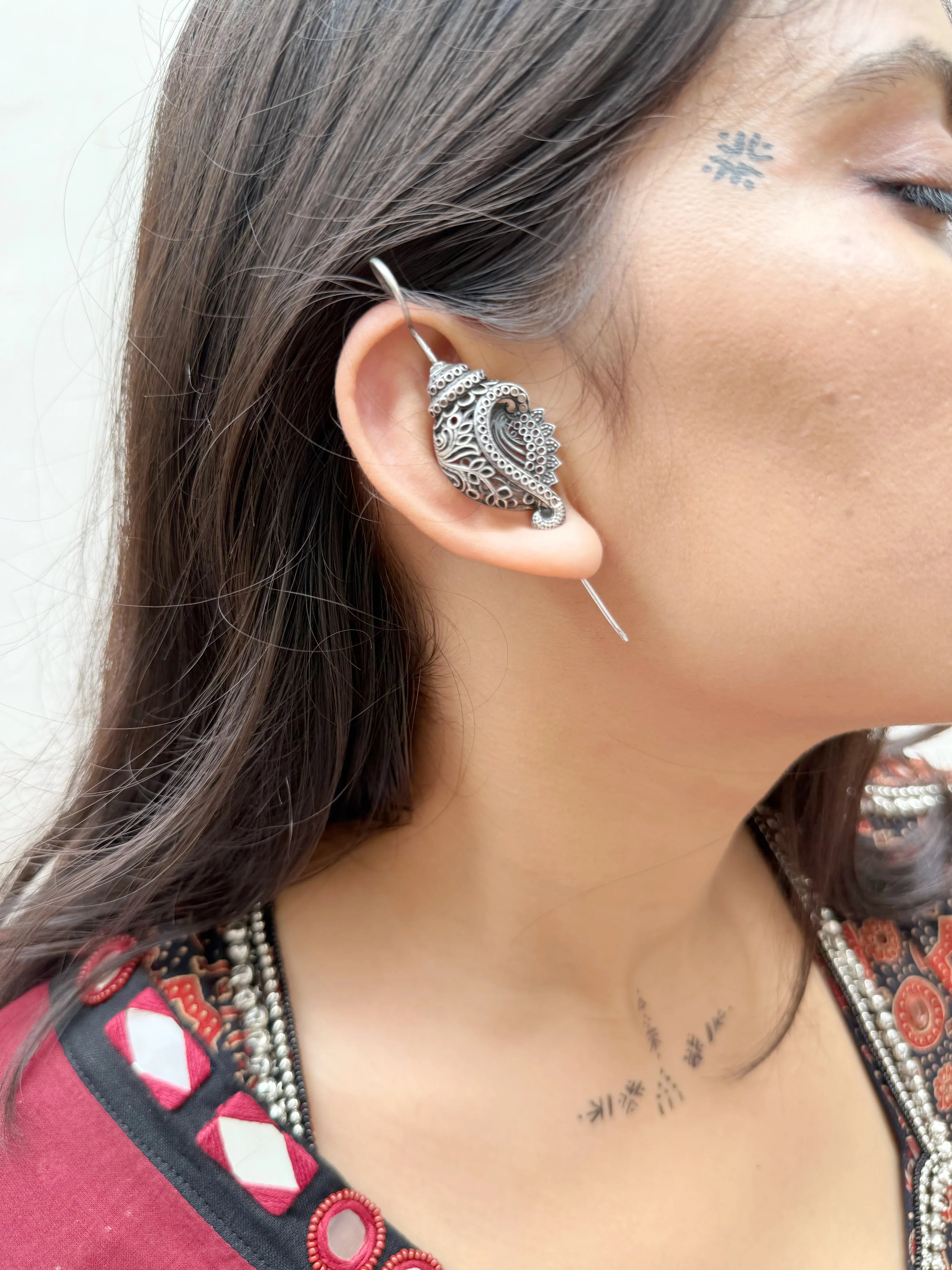 Shankh Chandi Sui (SET OF TWO) - Jhaanjhariya