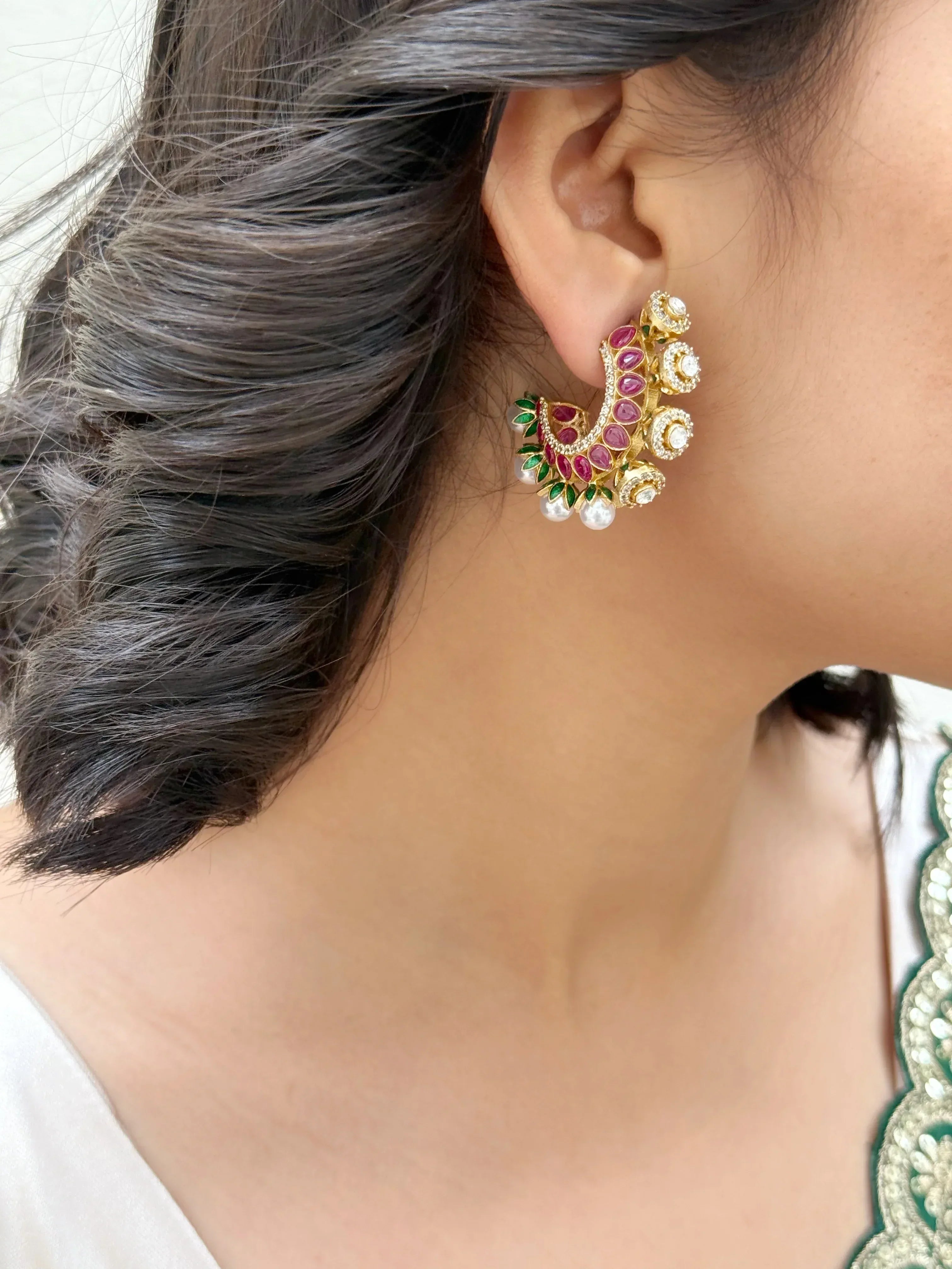 Noorè Crescent Circle Hoops - Jhaanjhariya