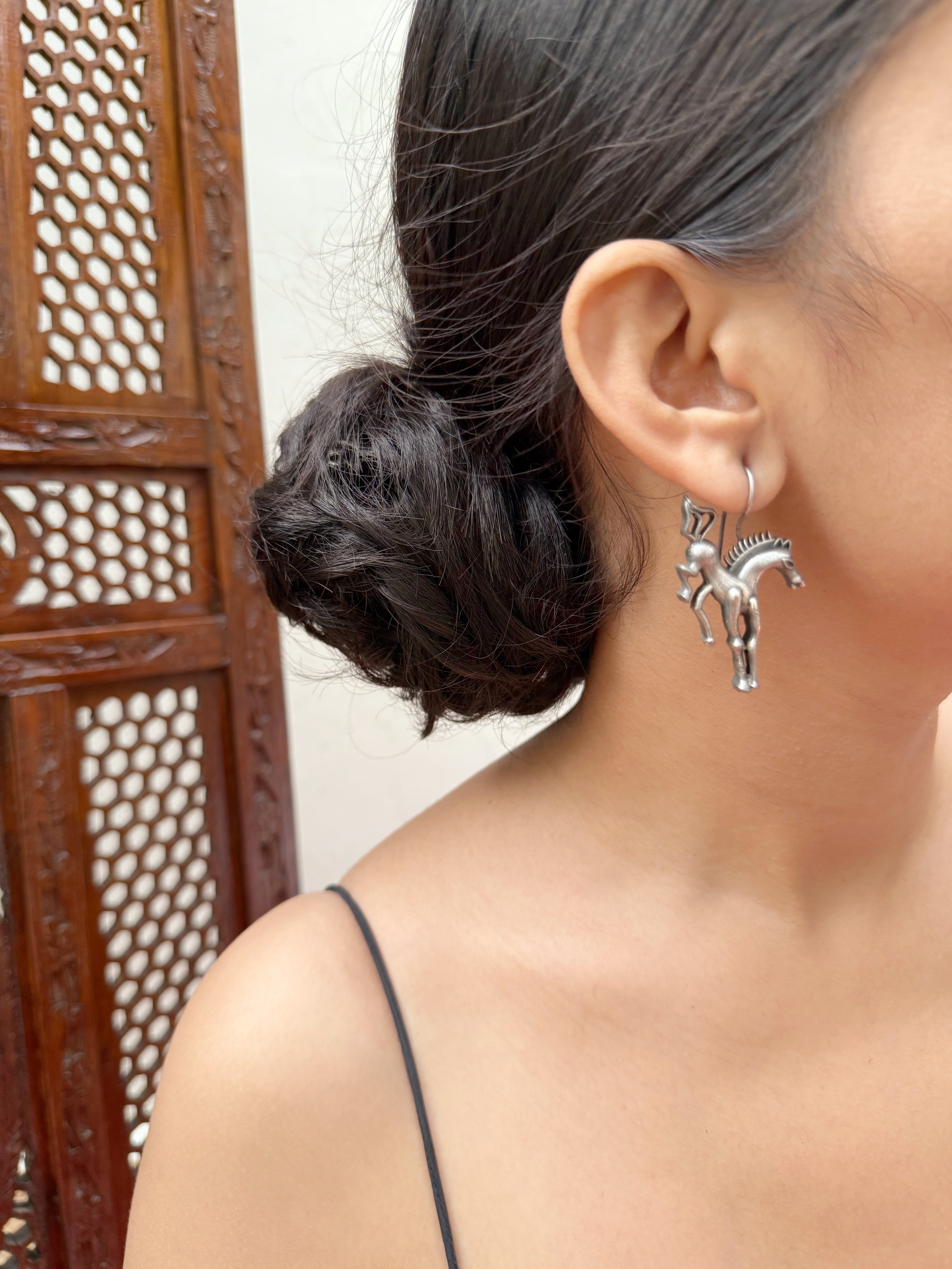 Ashwa Hook Earring