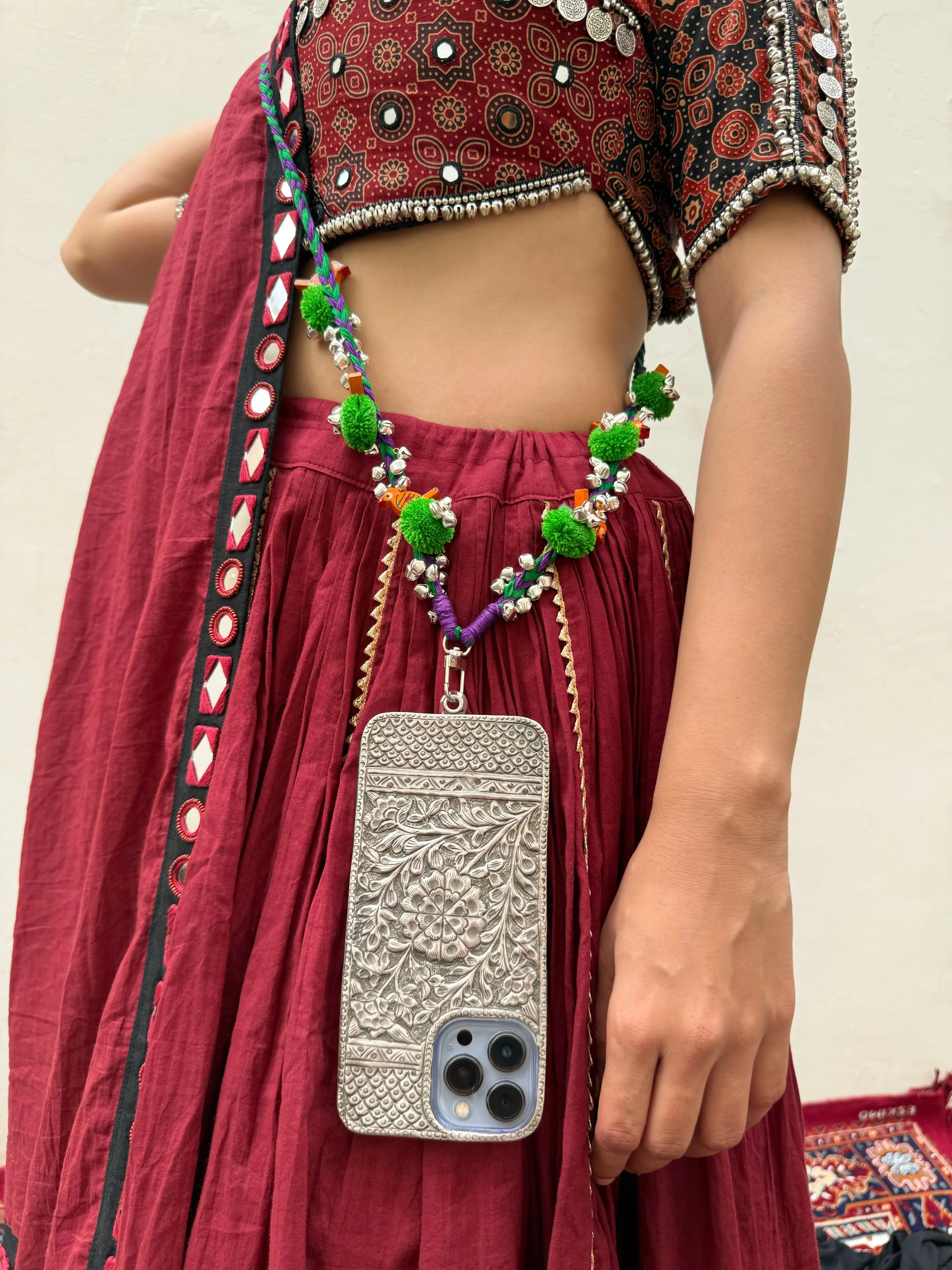 Pom Pom Sling - Jhaanjhariya