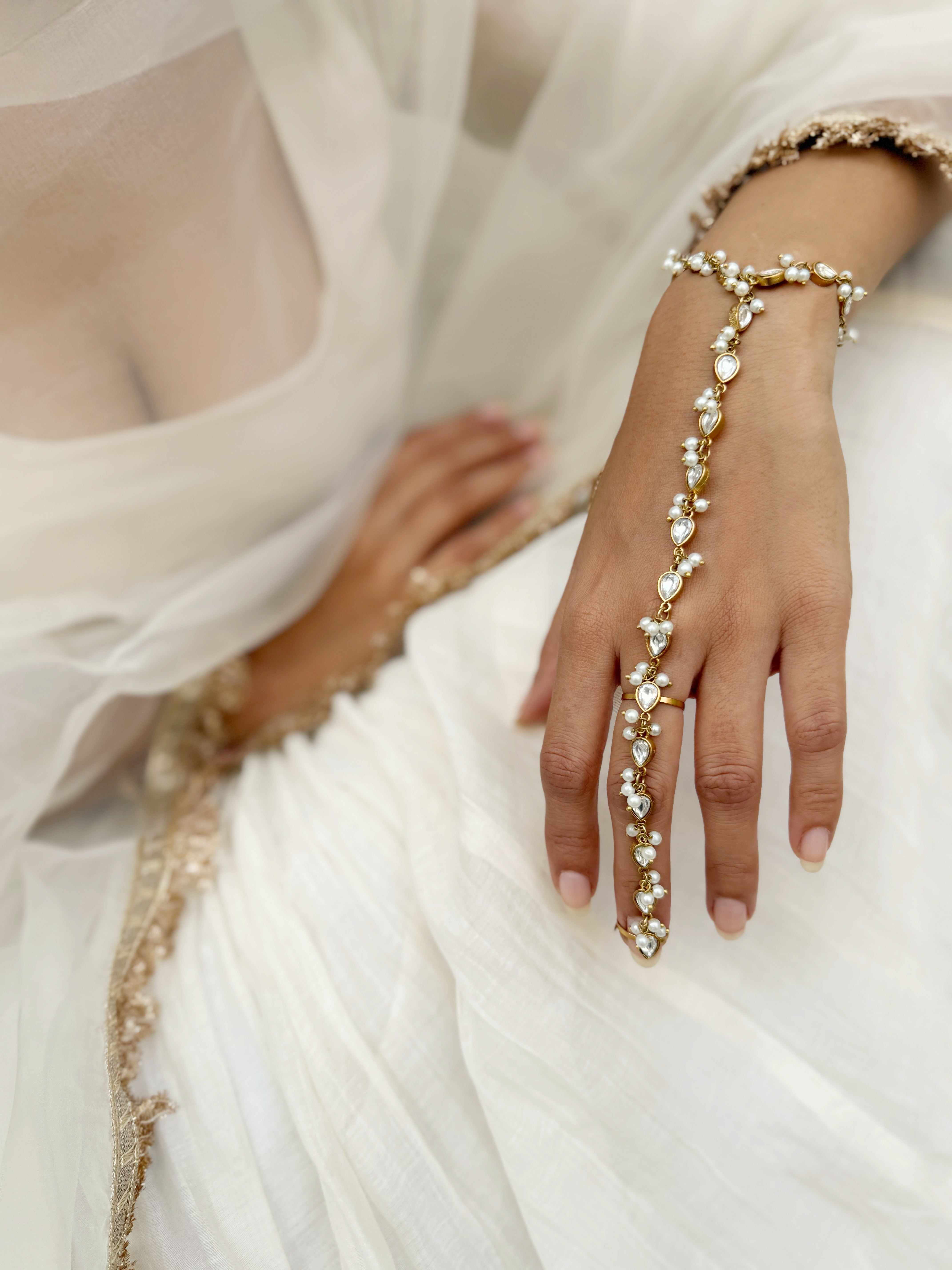 Sohni Kundan Pearl Hathphool