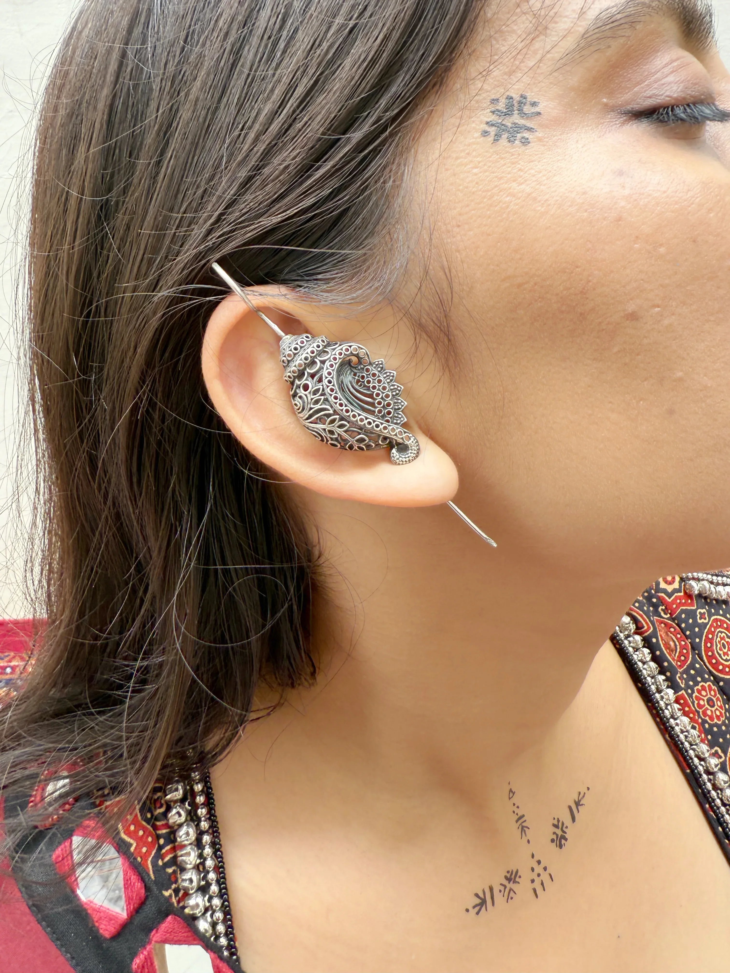 Shankh Chandi Sui (SET OF TWO) - Jhaanjhariya