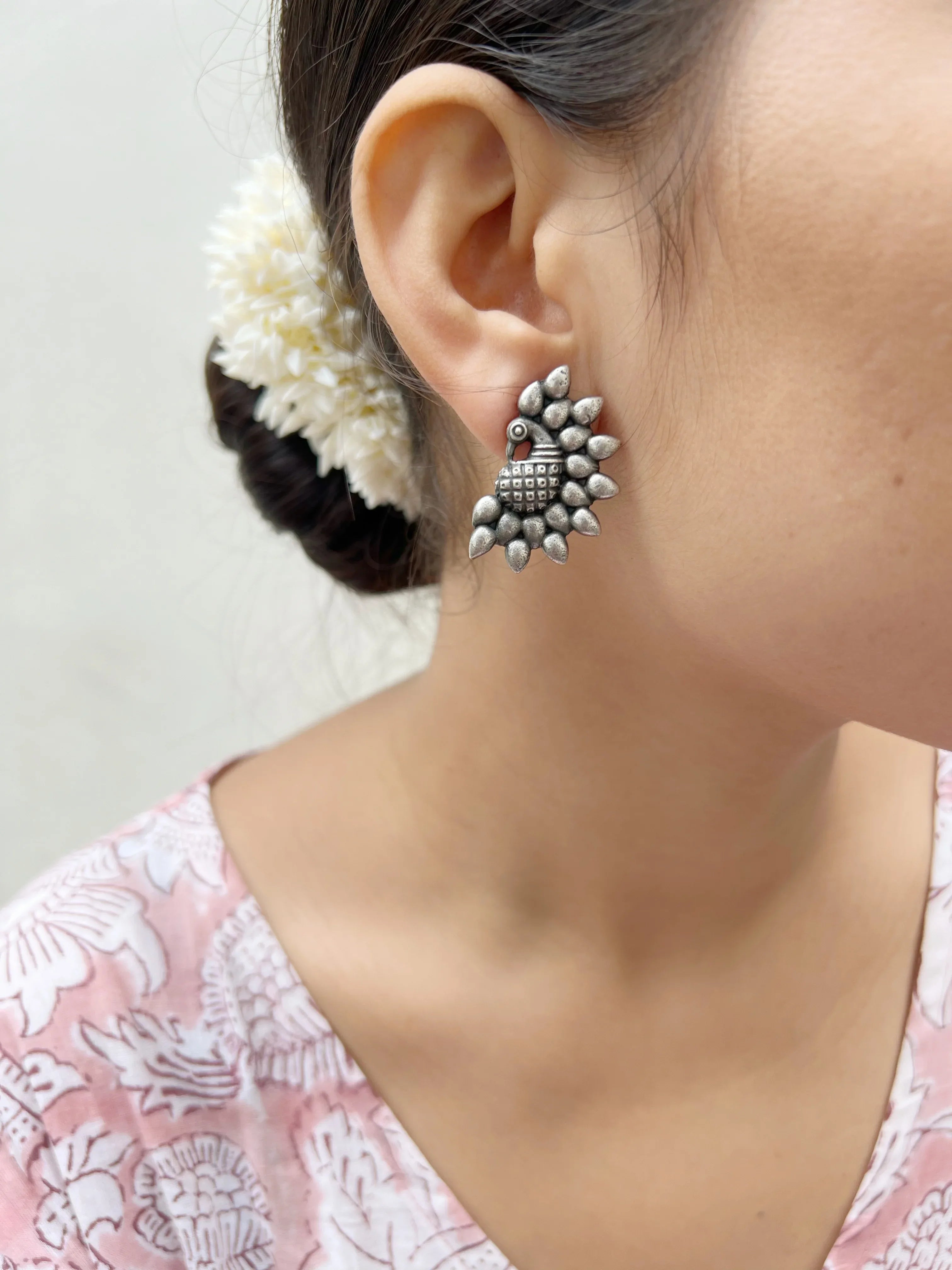 Morwah Studs - Jhaanjhariya