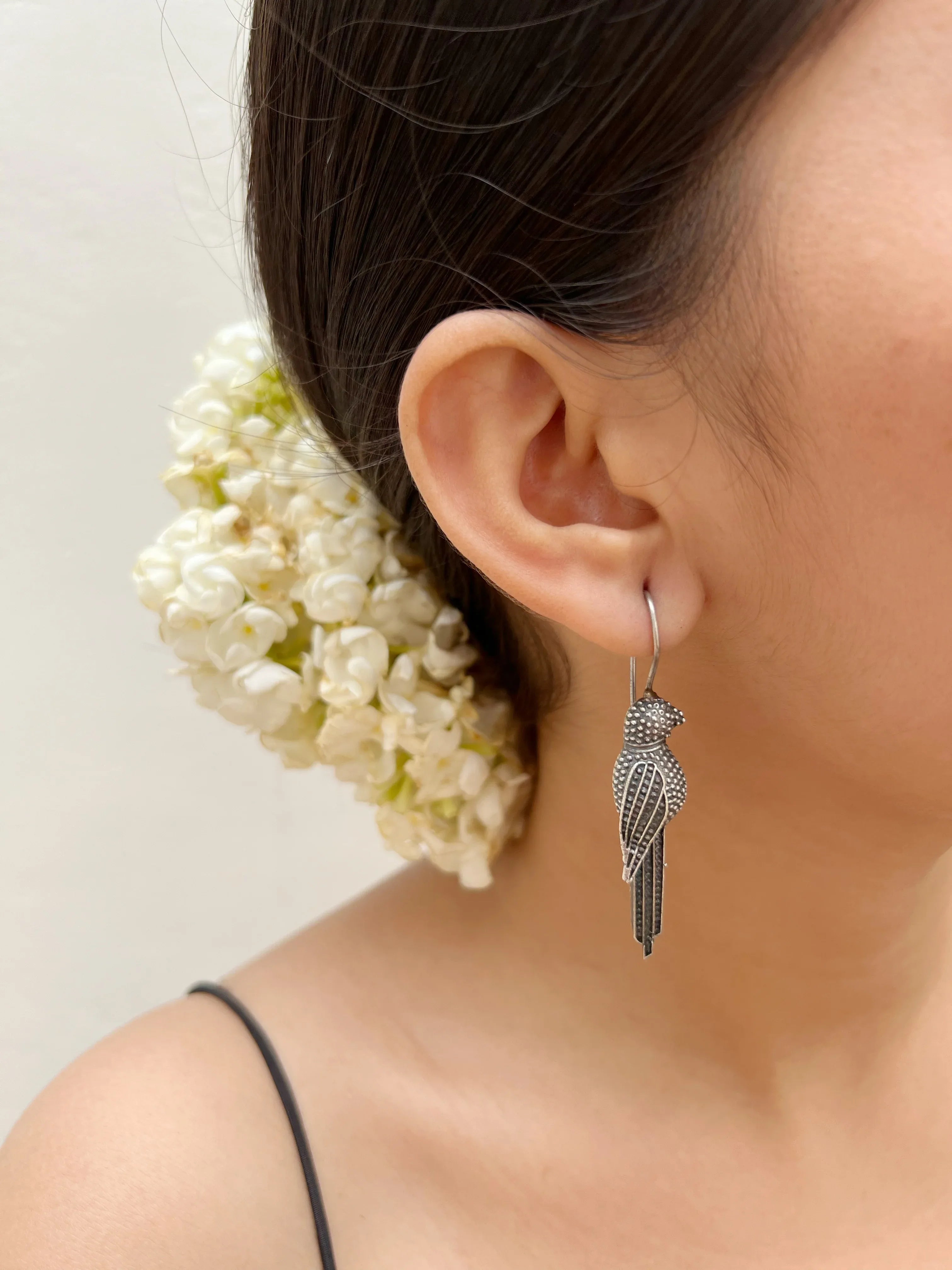 Dipta Hook Earrings - Jhaanjhariya