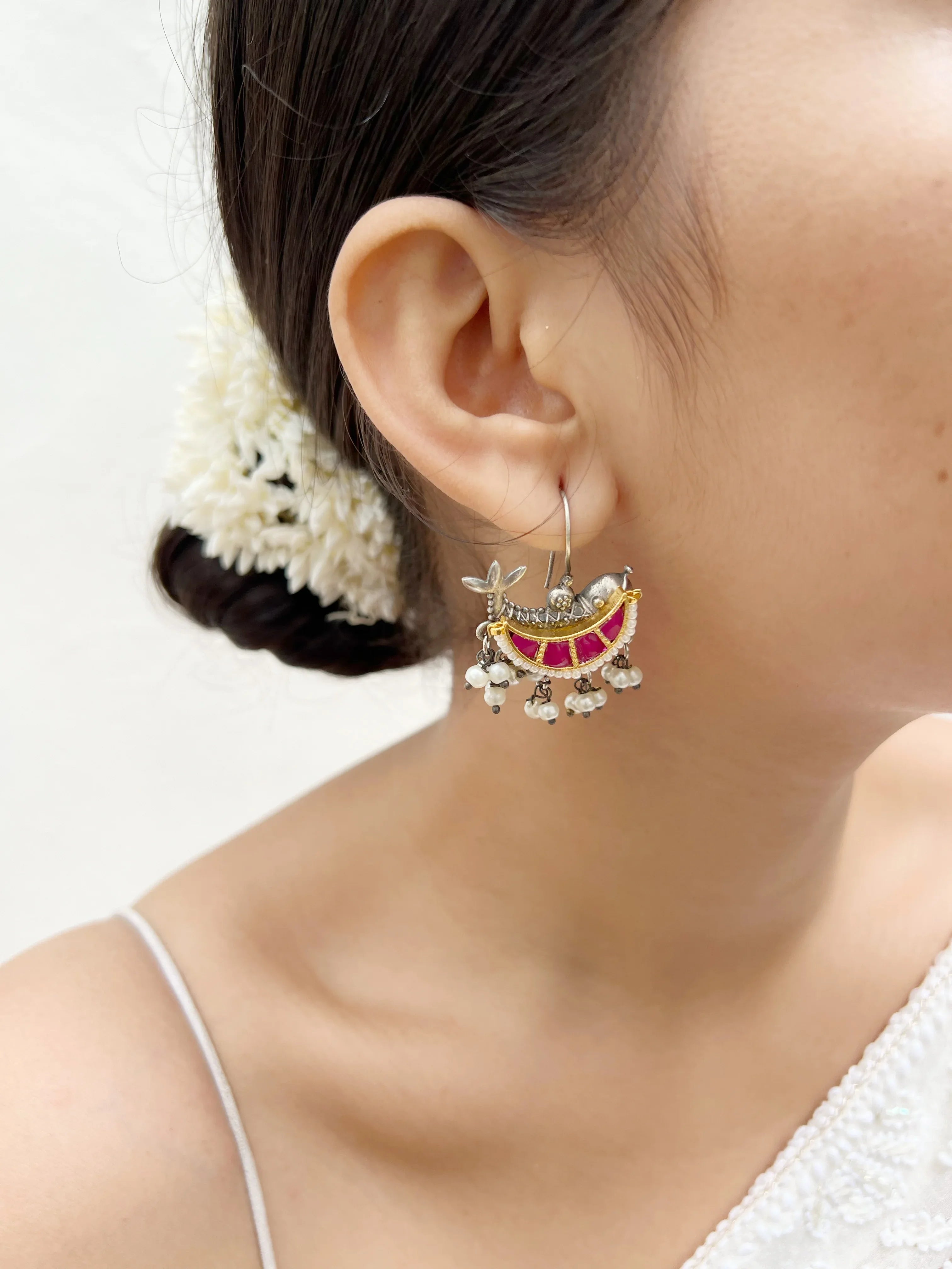 Matasya Paanchi Hook Earrings - Jhaanjhariya