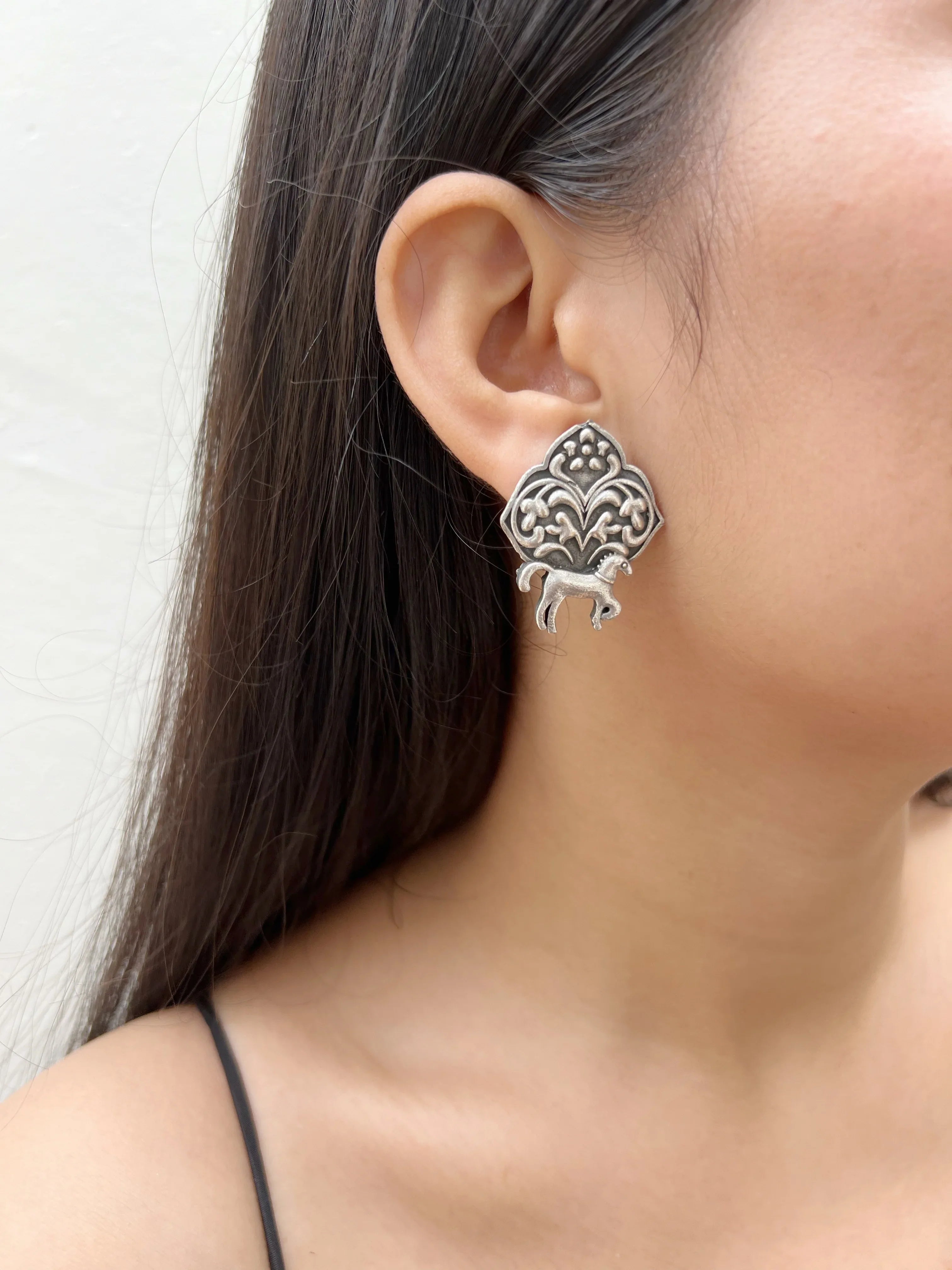 Ashwa Flower Motif Studs - Jhaanjhariya
