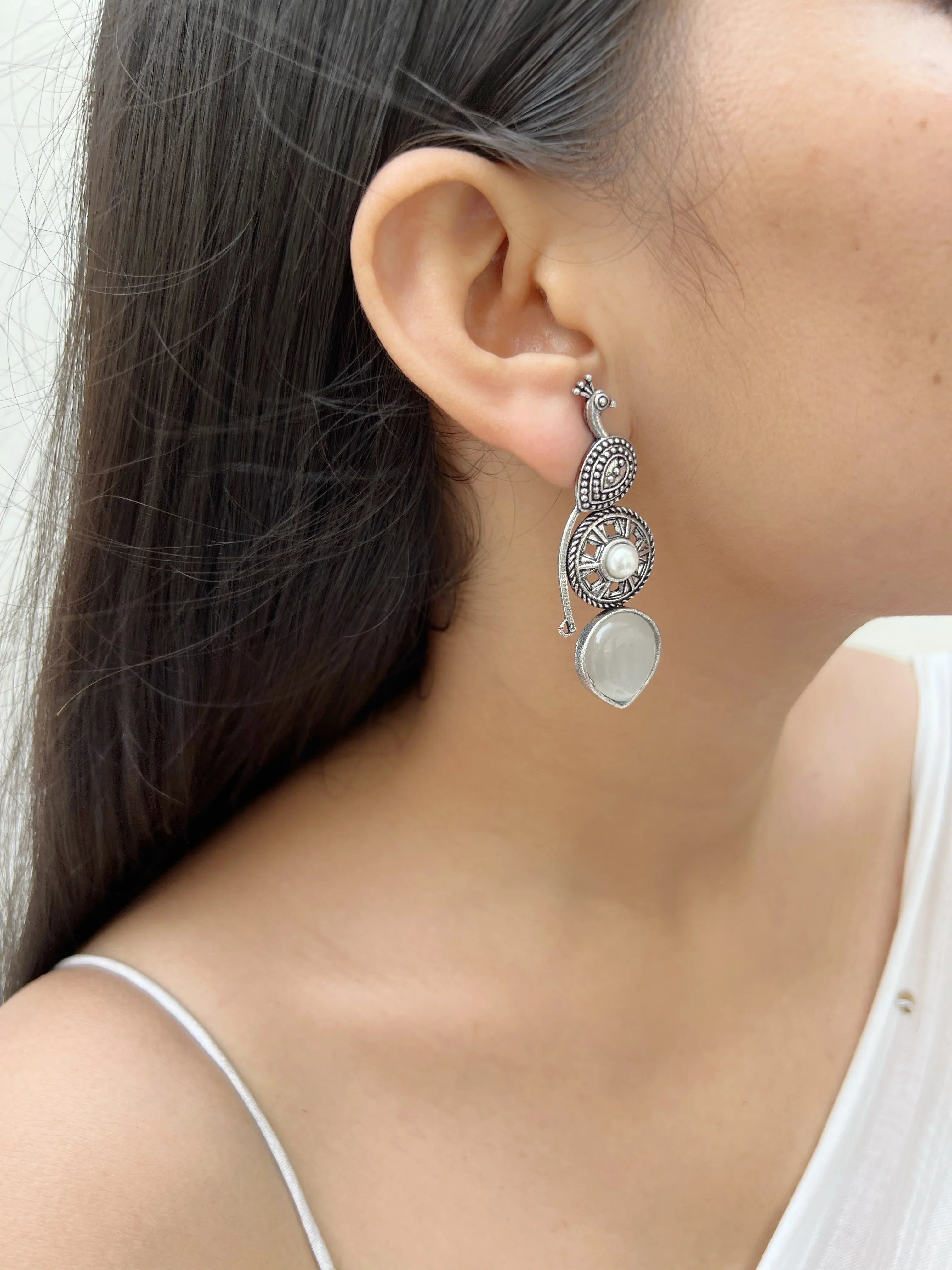 Peacock pearl Drop Earring - Jhaanjhariya