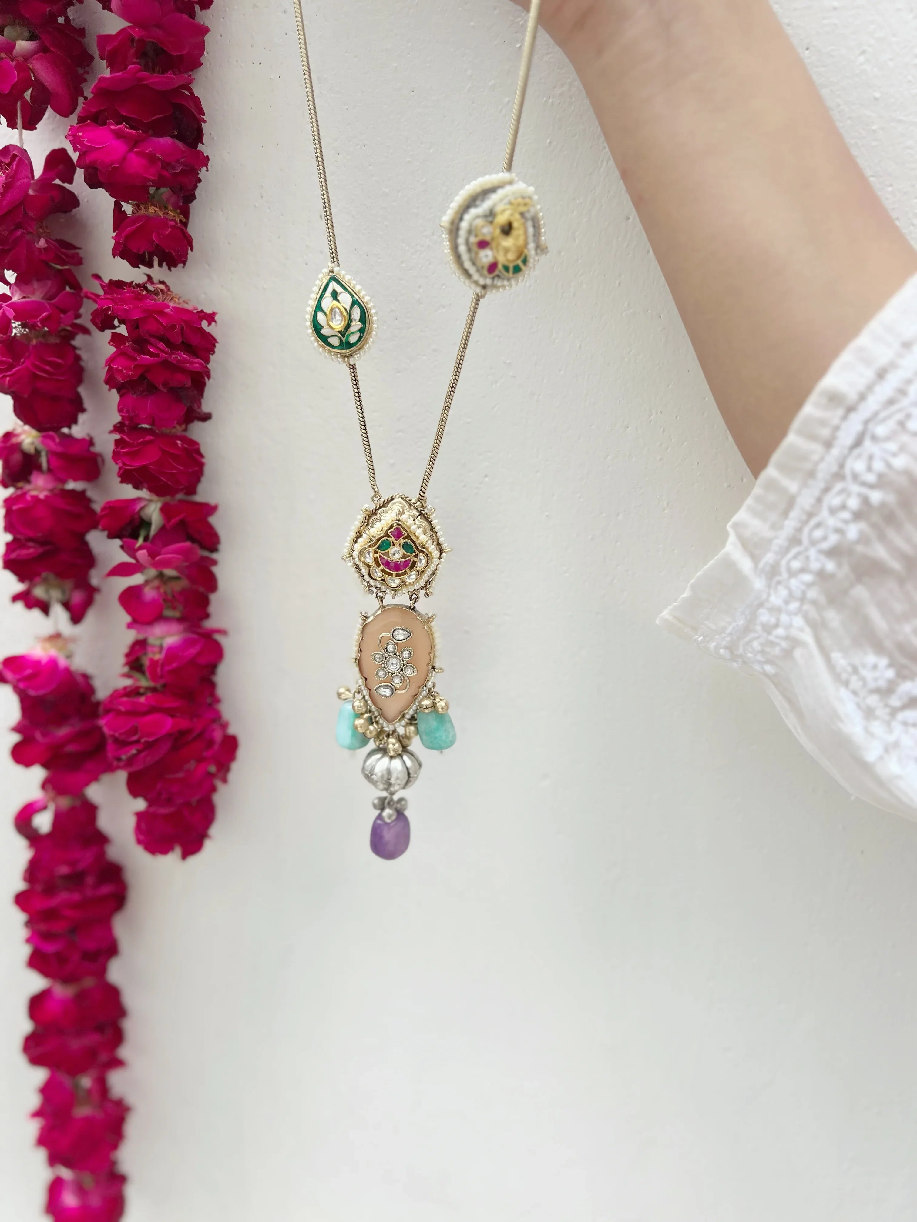 Aarzoo Pendant Necklace - Jhaanjhariya