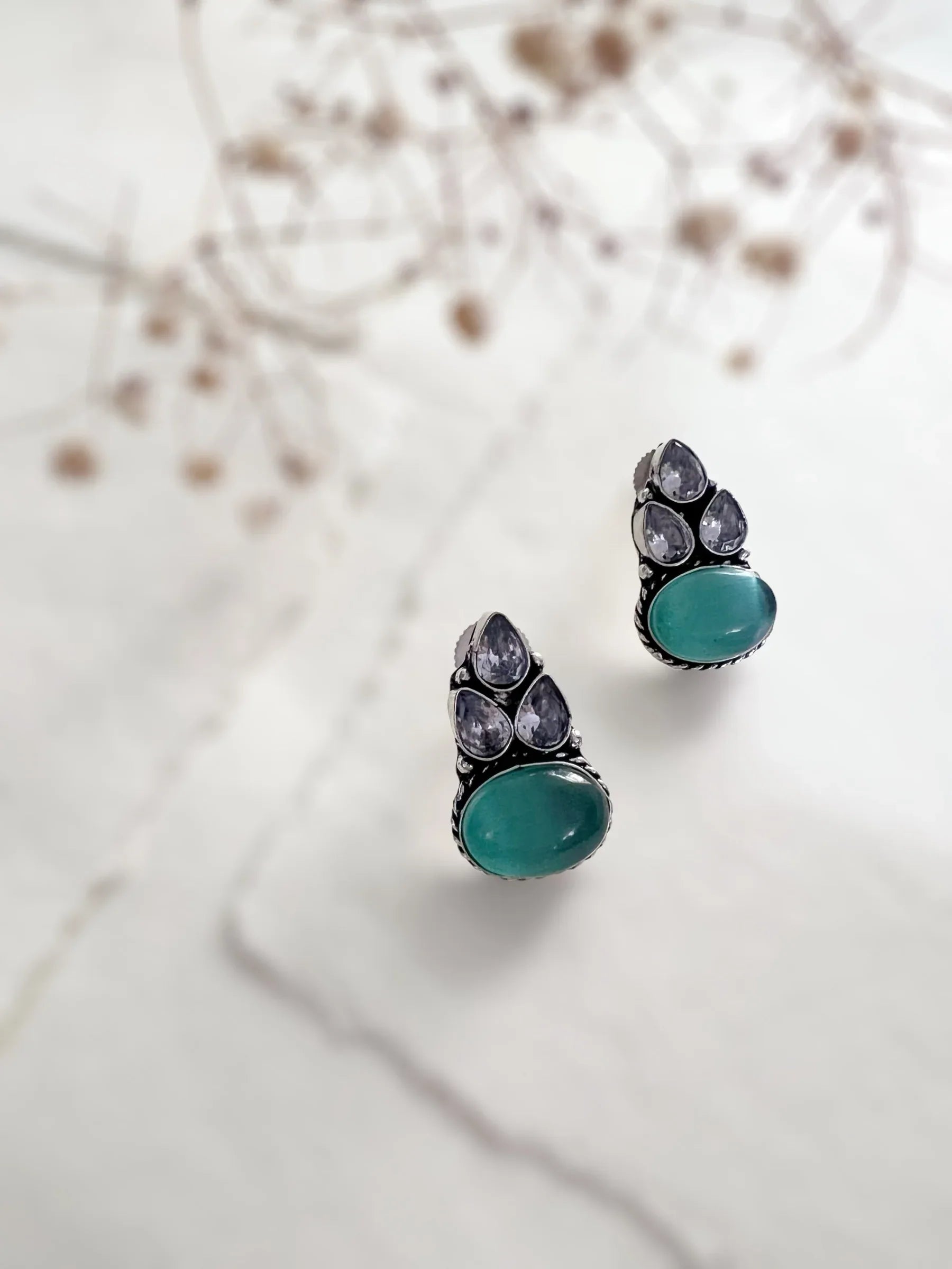 Anughya stone Studs - Jhaanjhariya