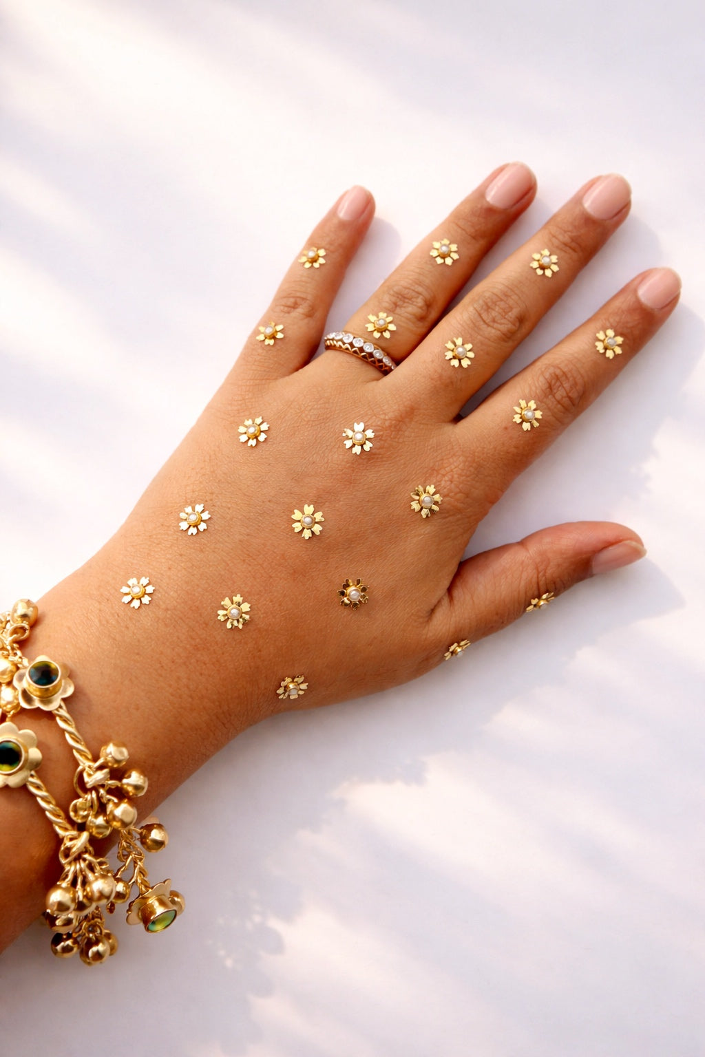 Desi Freckles- Mini Mehfil Bindi Edit ( Mehendi Sticker )