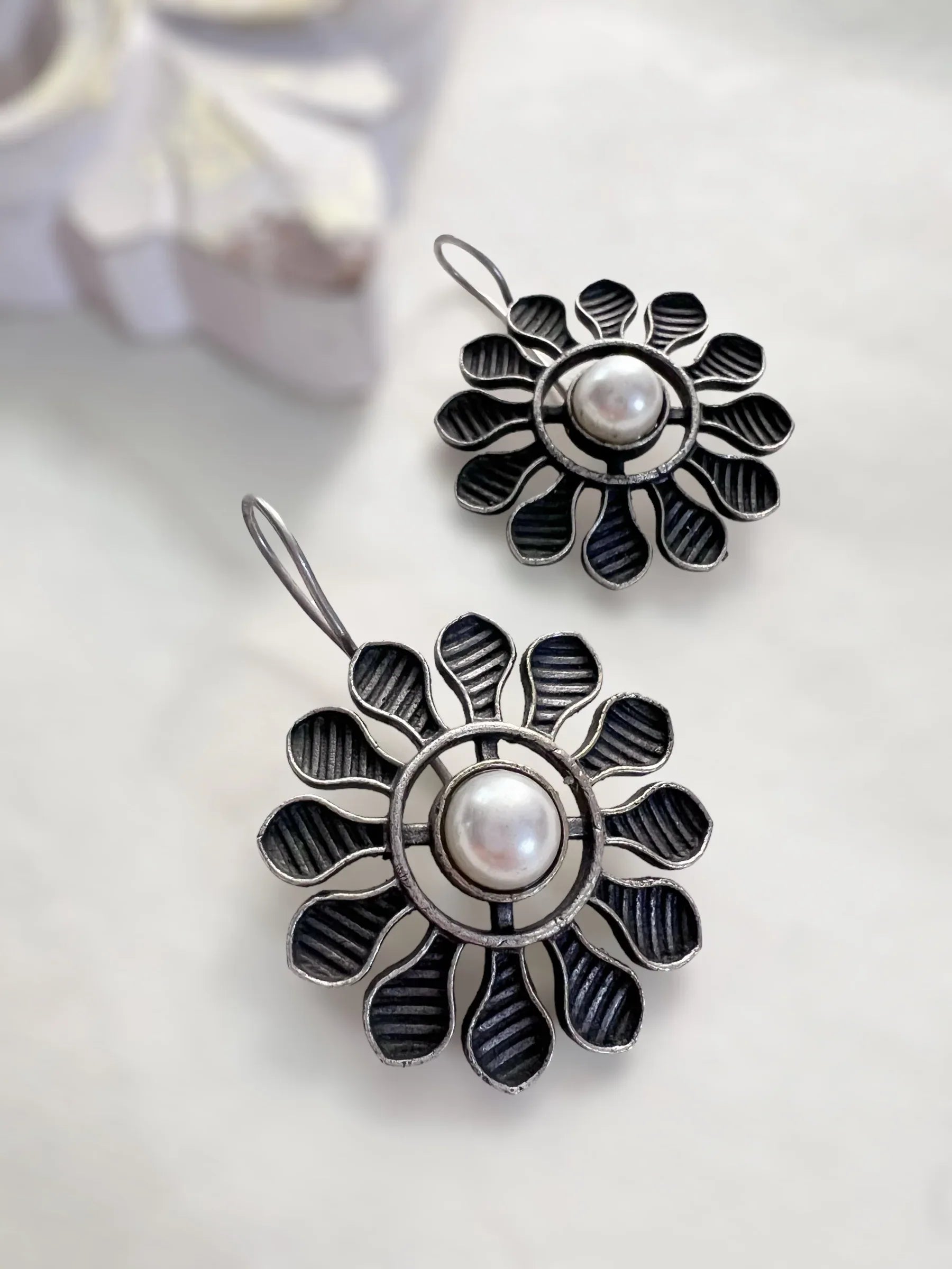 Pearl moti Hook Earrings - Jhaanjhariya