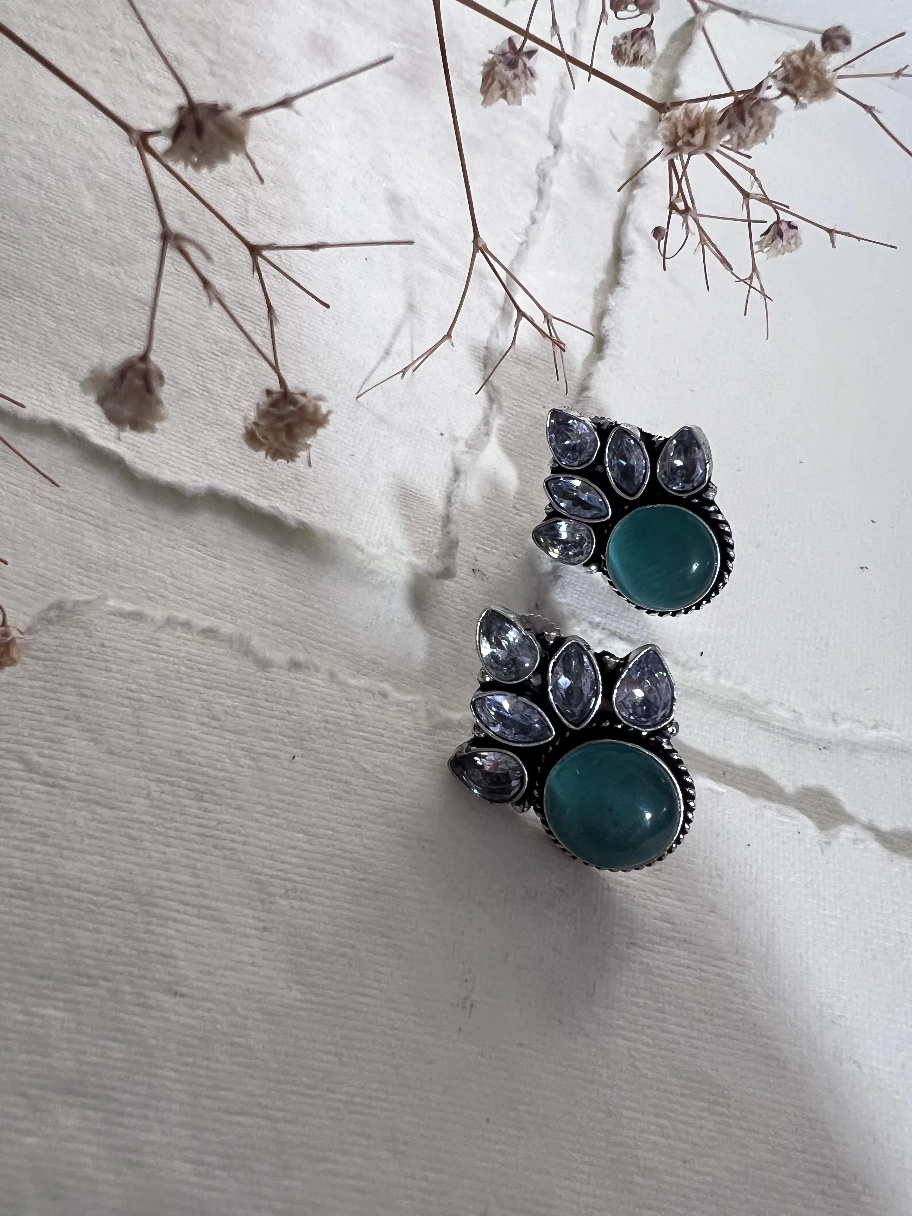 Piper Pearl Studs - Jhaanjhariya