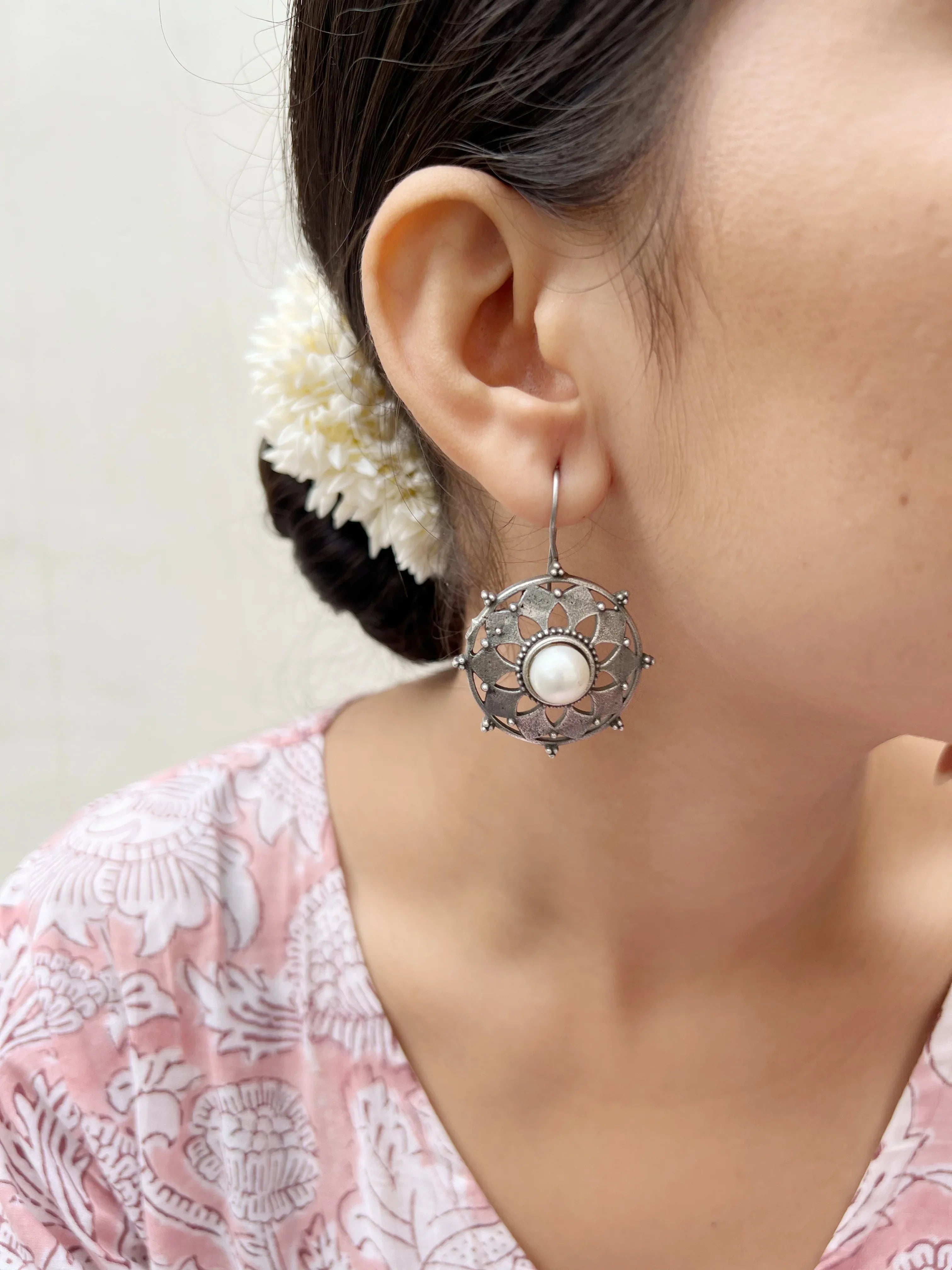 Pearl Chakri Hook Earrings - Jhaanjhariya