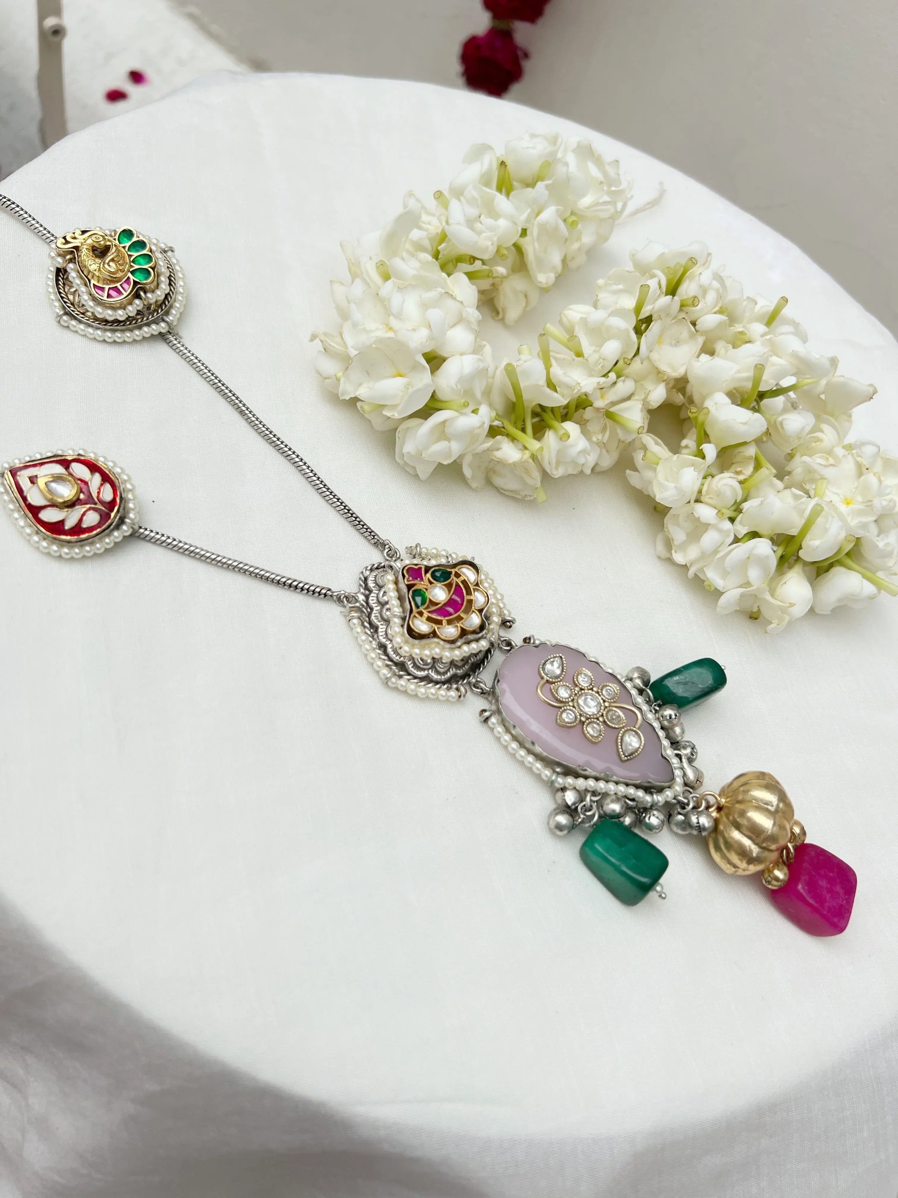 Aarzoo Pendant Necklace - Jhaanjhariya