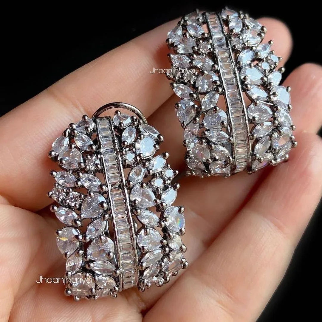 Annie Diamond Studs - Jhaanjhariya