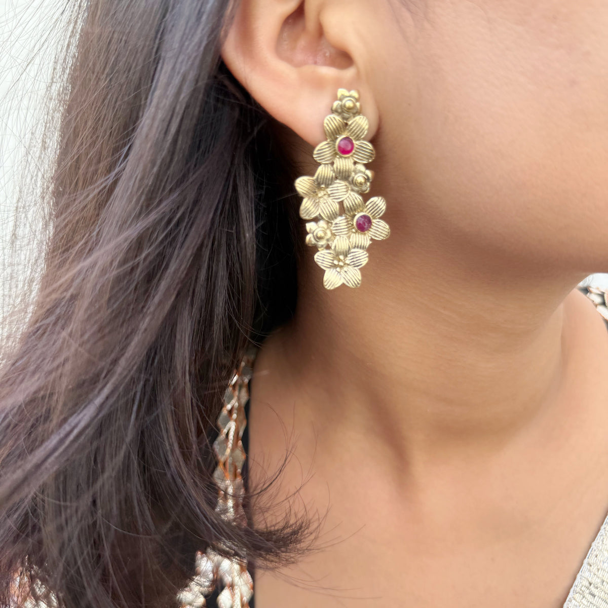 Sona Fool Bel Earrings – Jhaanjhariya