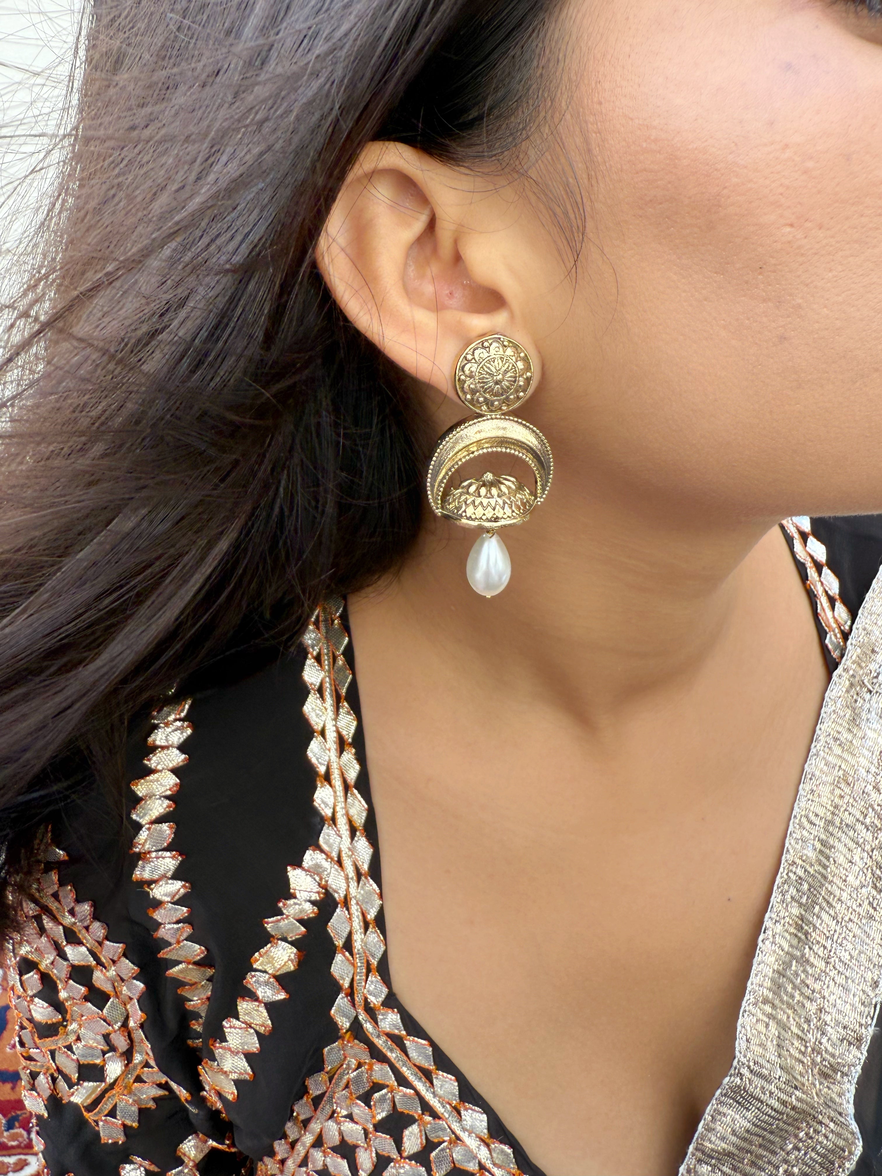 Sona Chanda Earrings