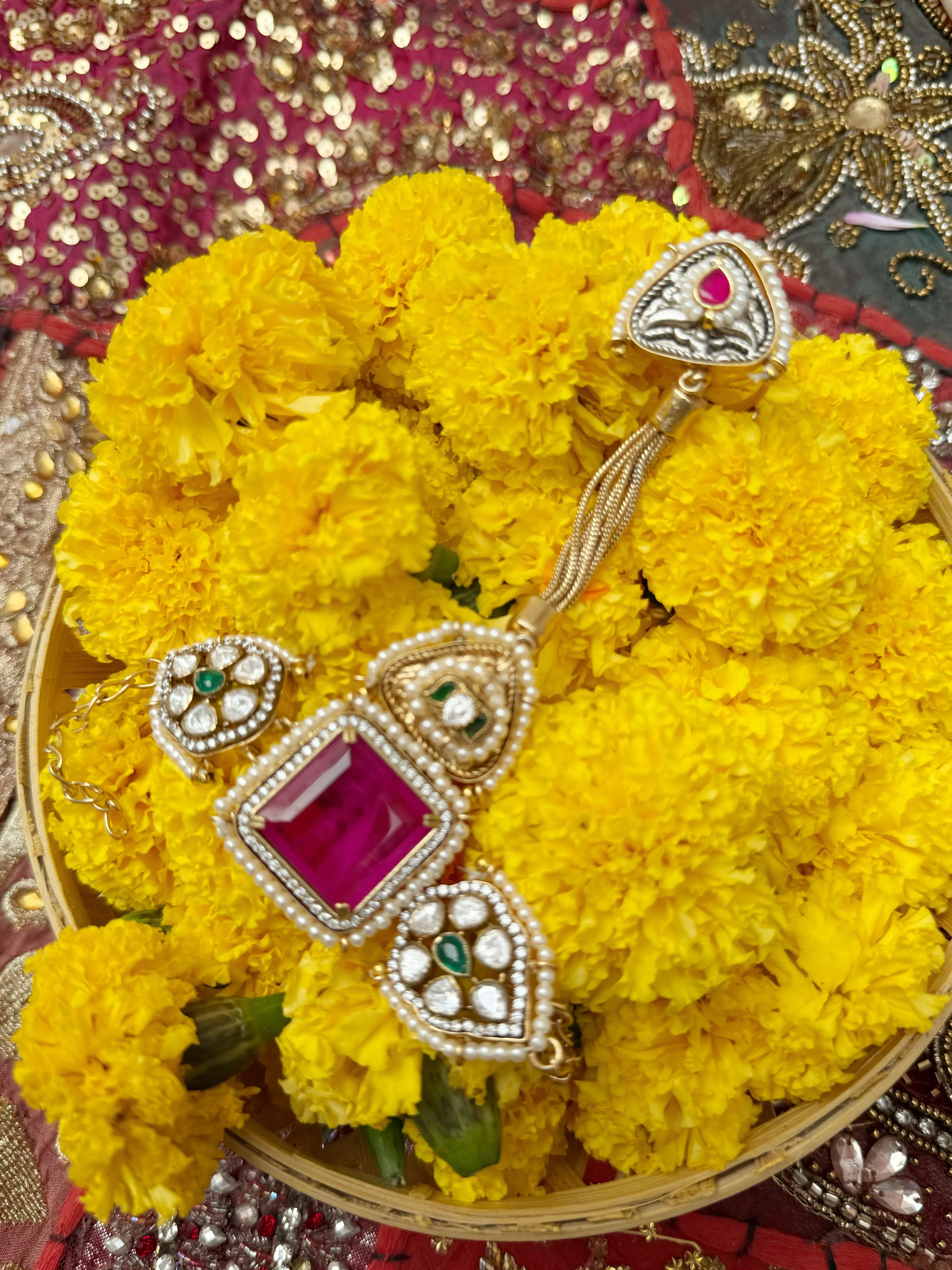 Nazakat Hathphool - Jhaanjhariya