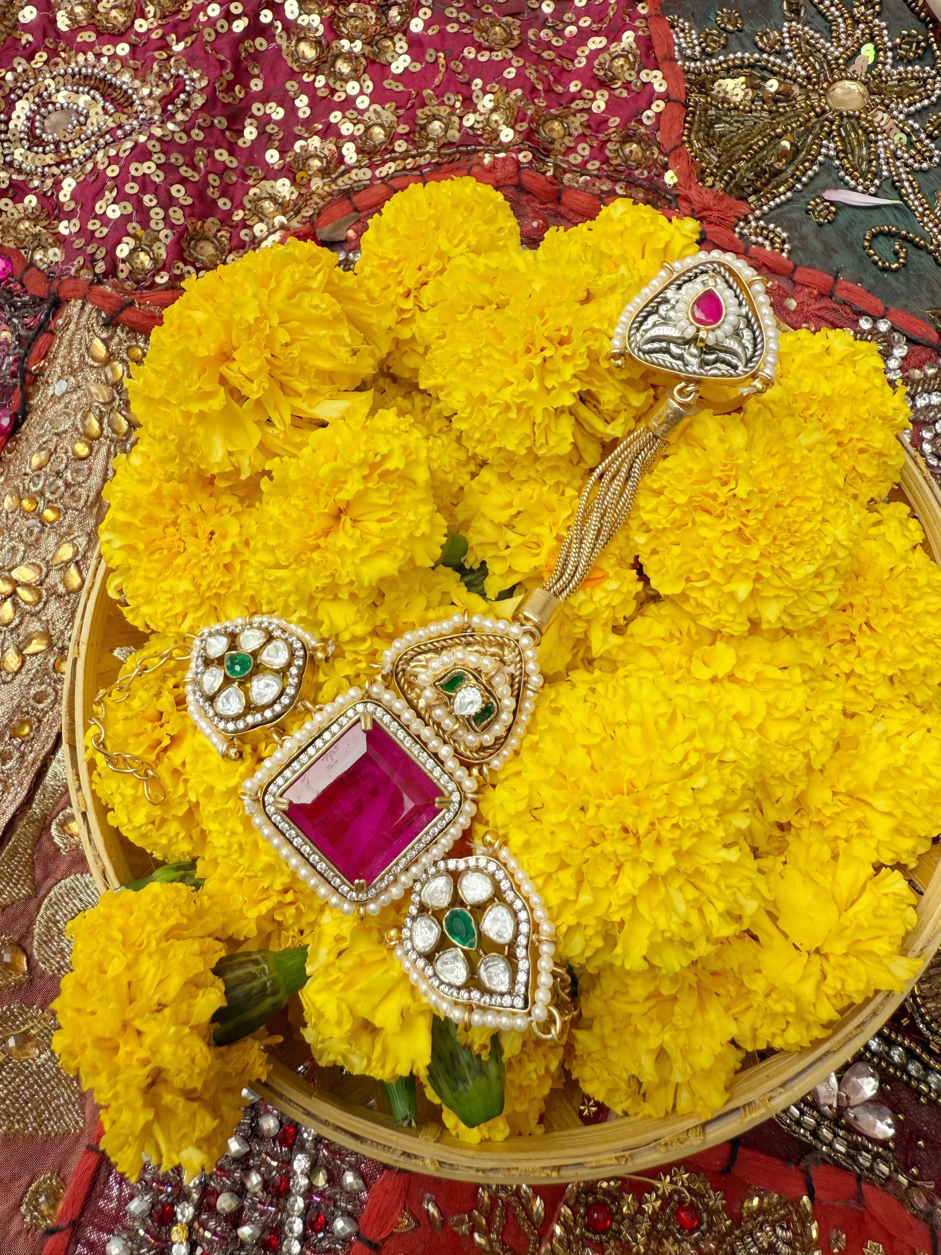 Nazakat Hathphool - Jhaanjhariya