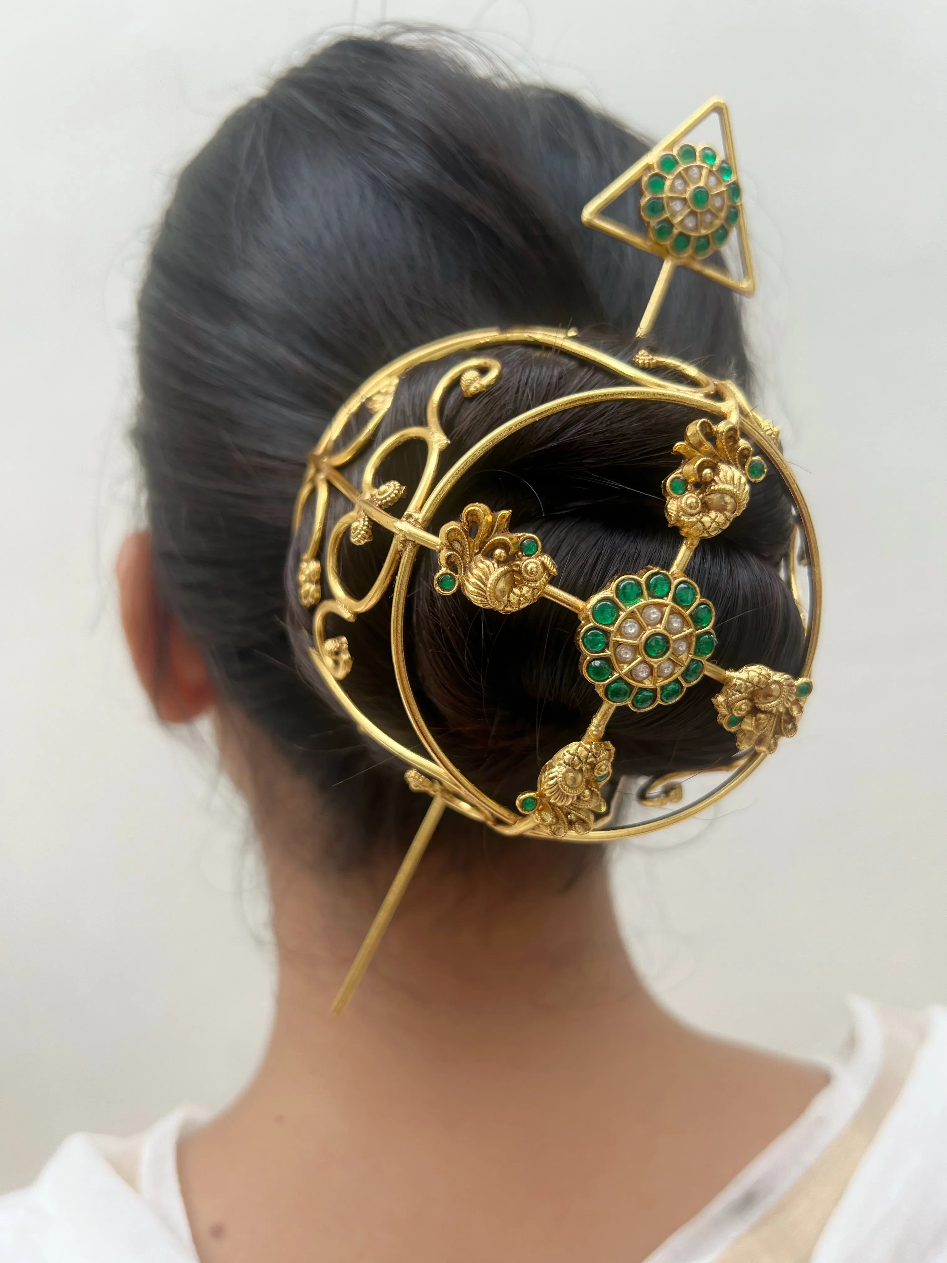 Basra Morwa Motif Bun cage - Jhaanjhariya