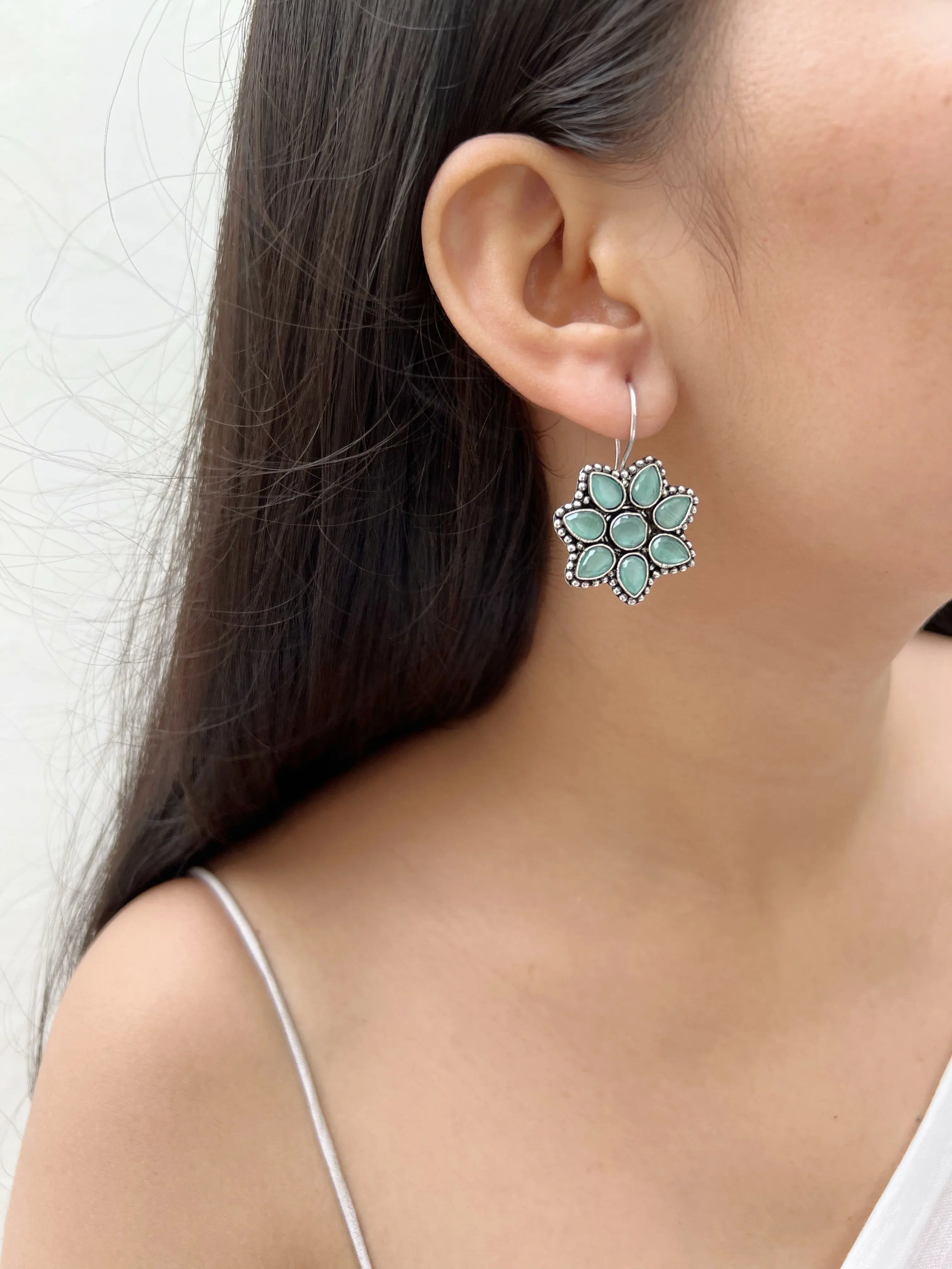 Naira Floral Hook Earring - Jhaanjhariya