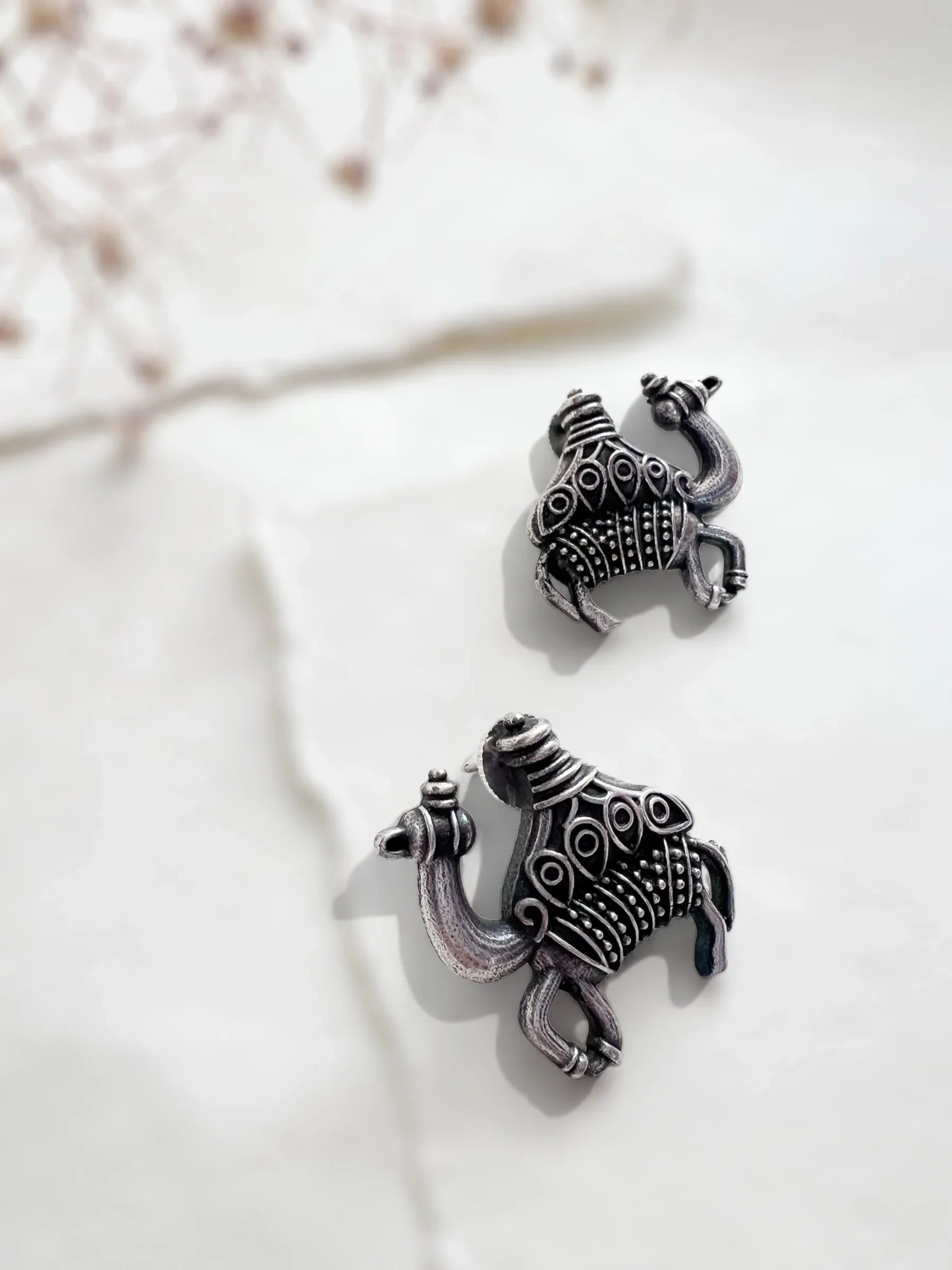 Quirky Oonth Studs - Jhaanjhariya
