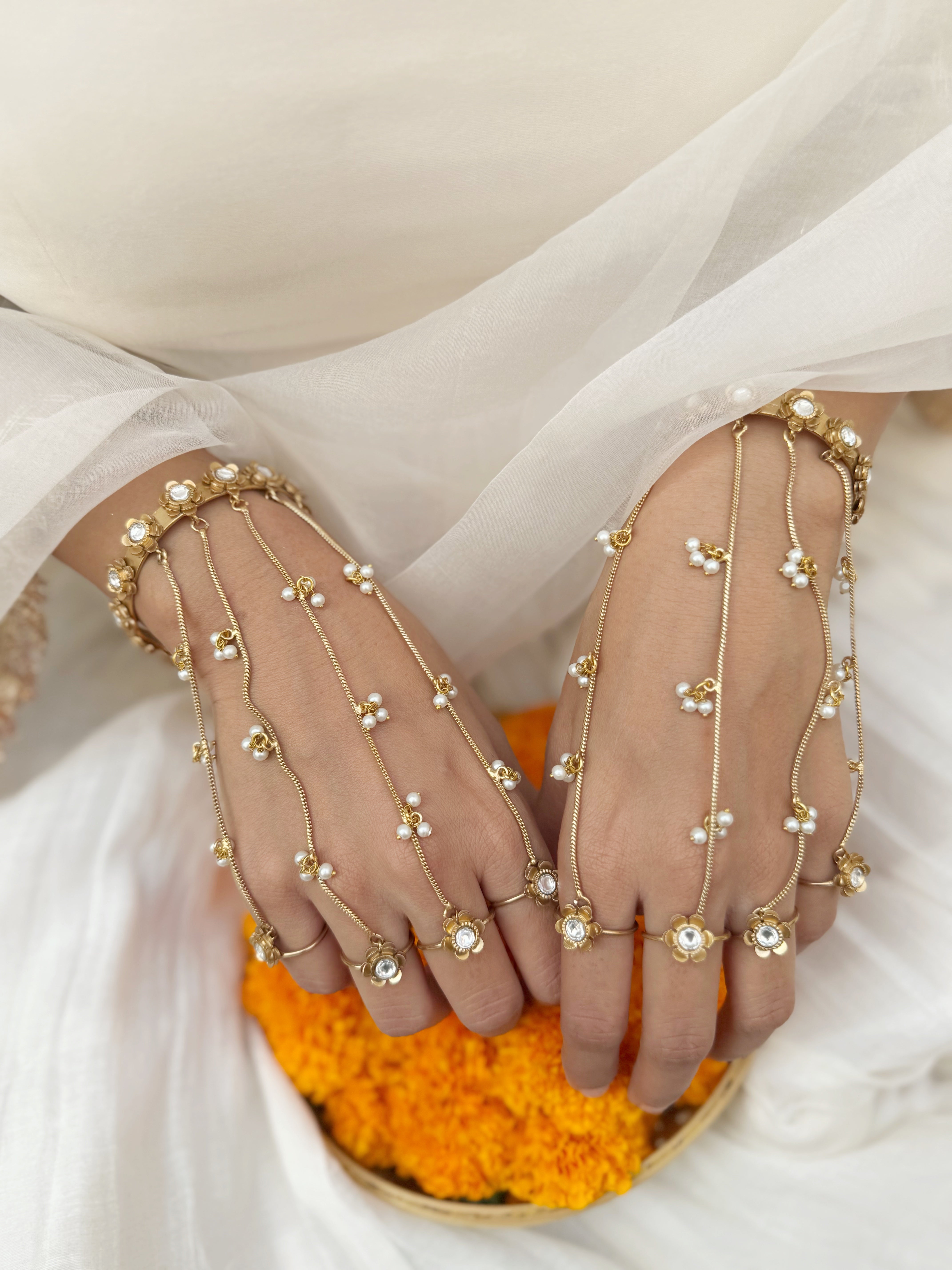 Sohni Heer Hathphool