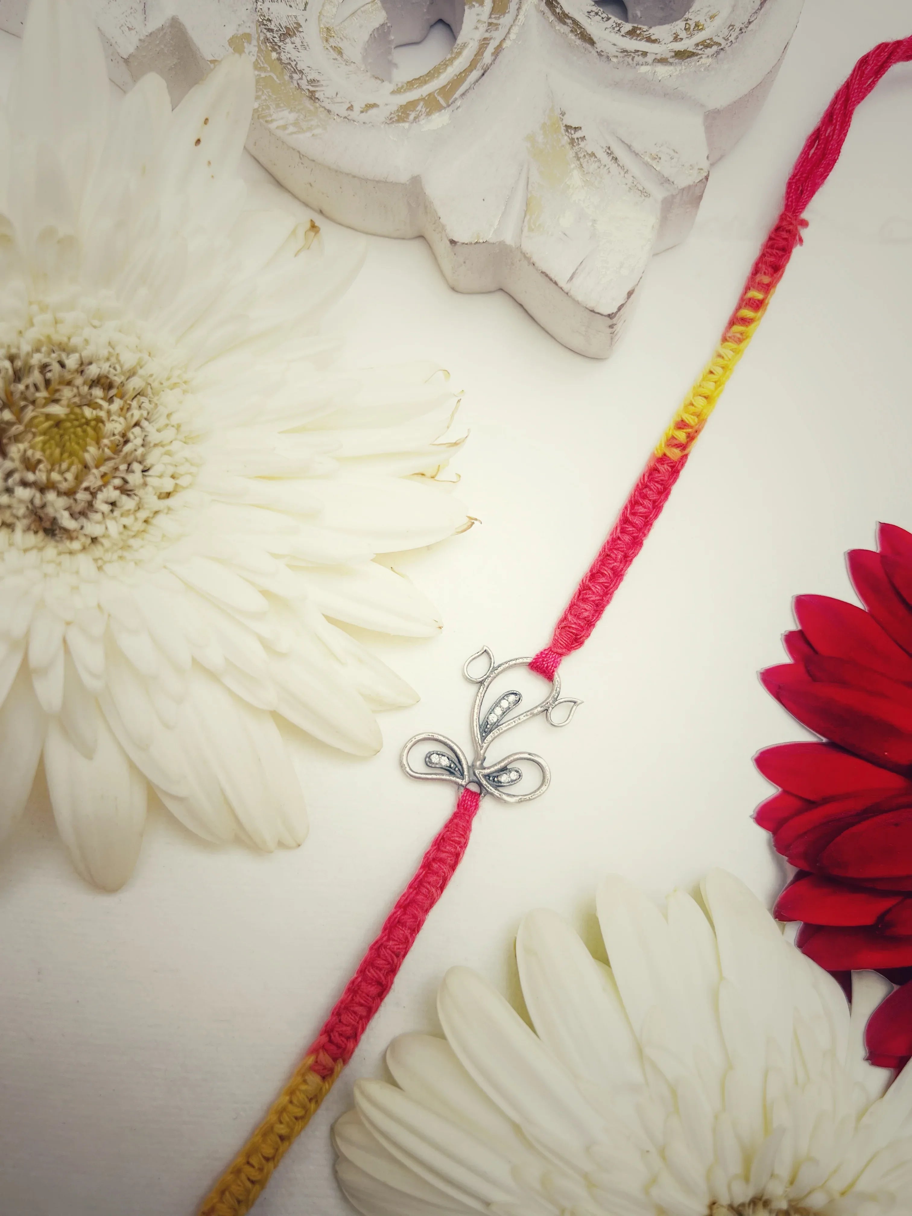 Sitting Ganesha Rakhi - Jhaanjhariya