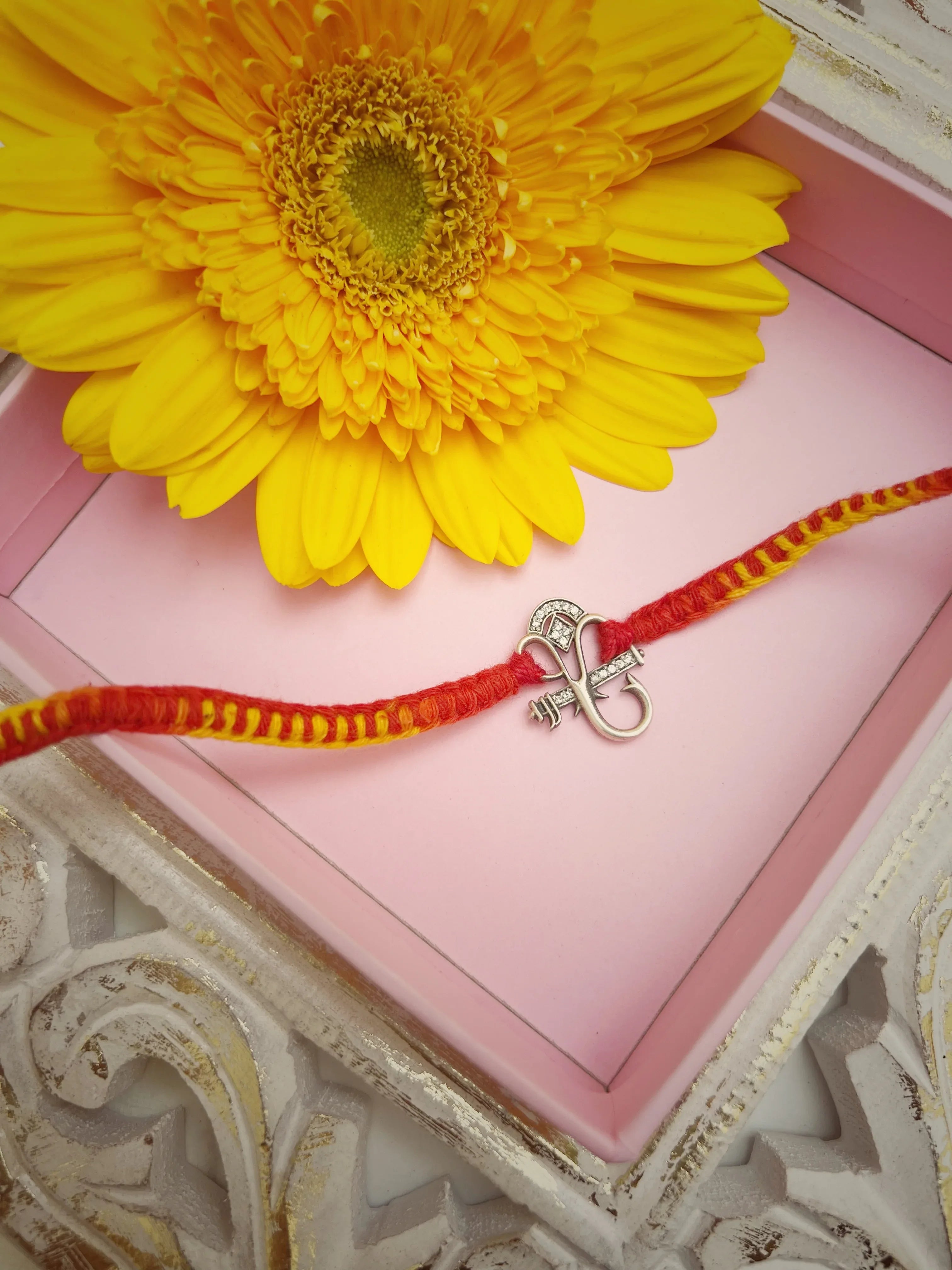 Ganesha Stone Rakhi - Jhaanjhariya