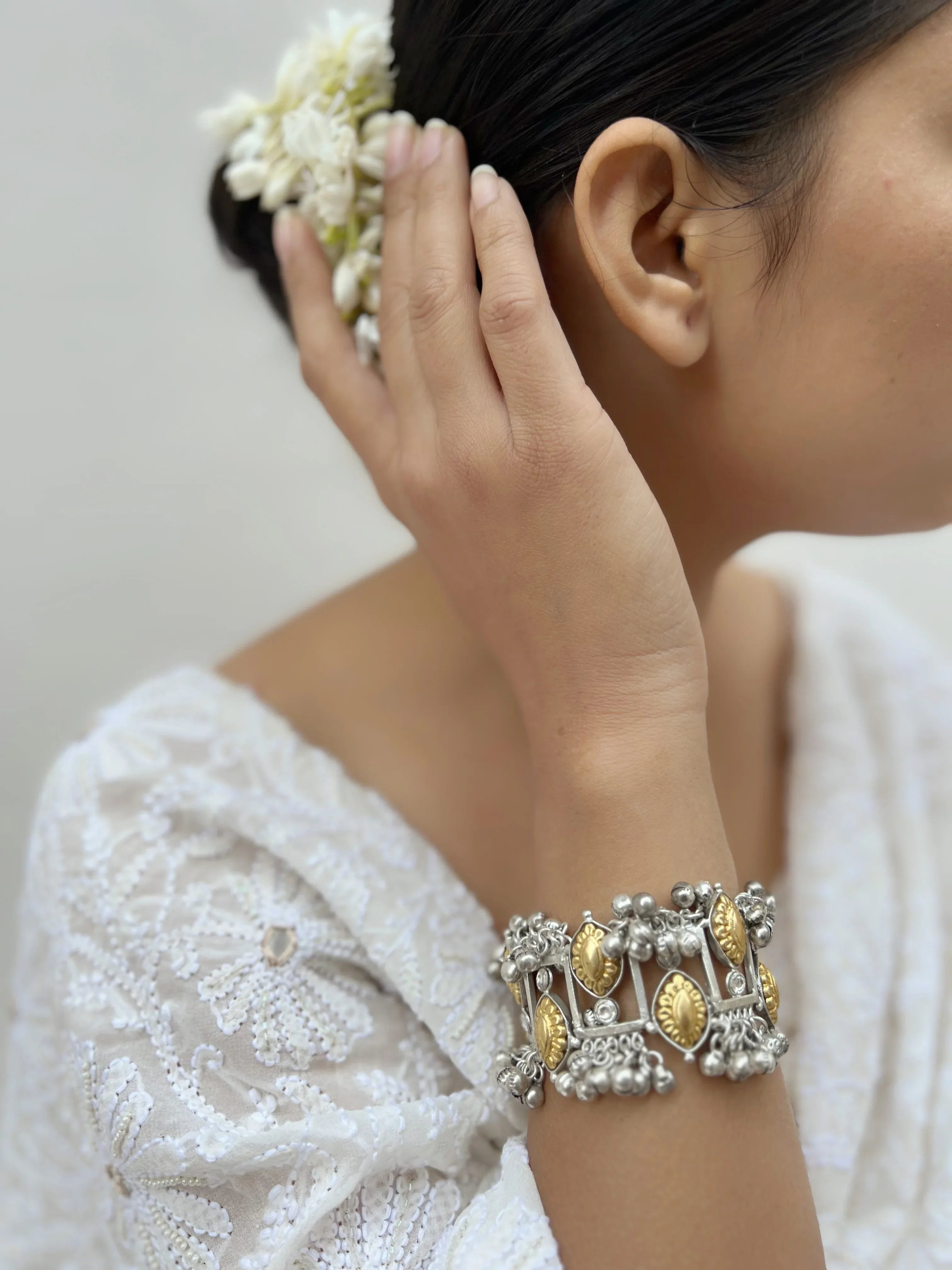 Akila Bracelet - Jhaanjhariya