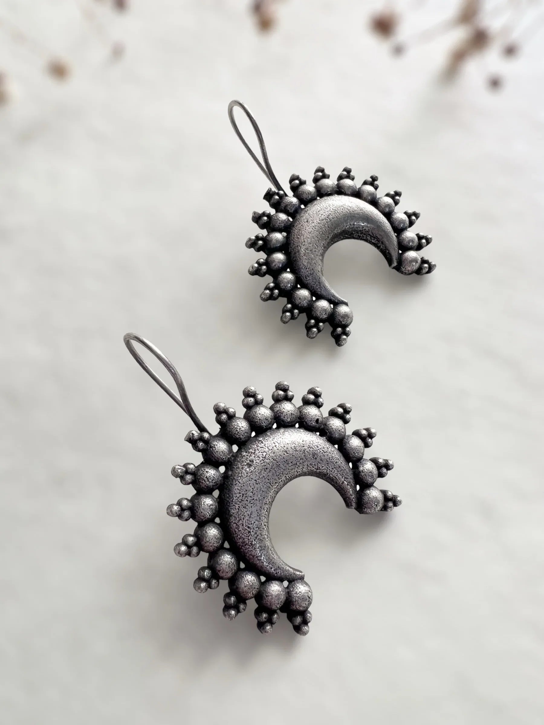 Chanda chandni Hook Earrings - Jhaanjhariya