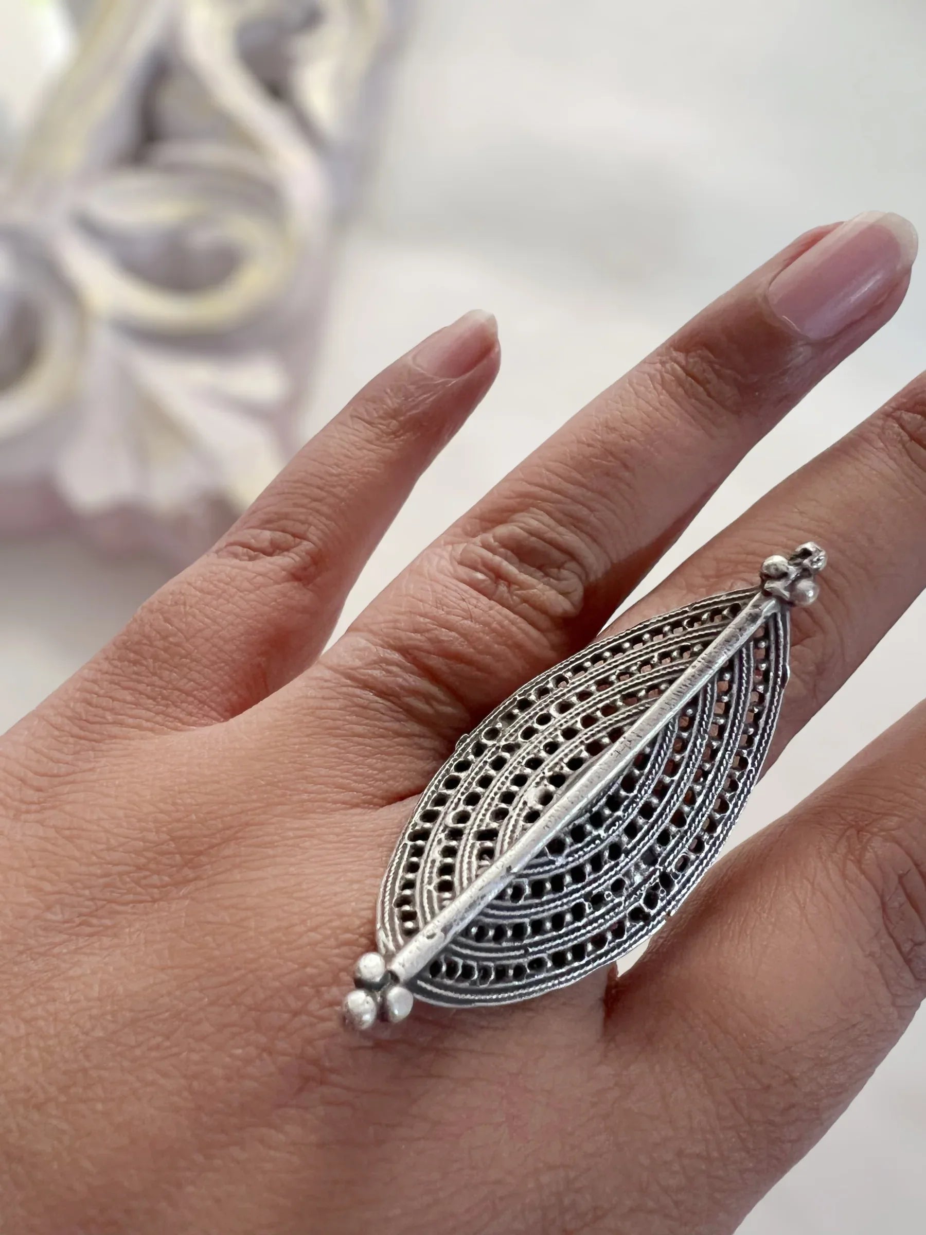 Leaf Ring - Jhaanjhariya