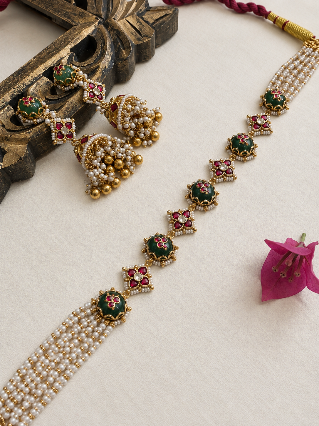 Nooré Hoor Choker Set