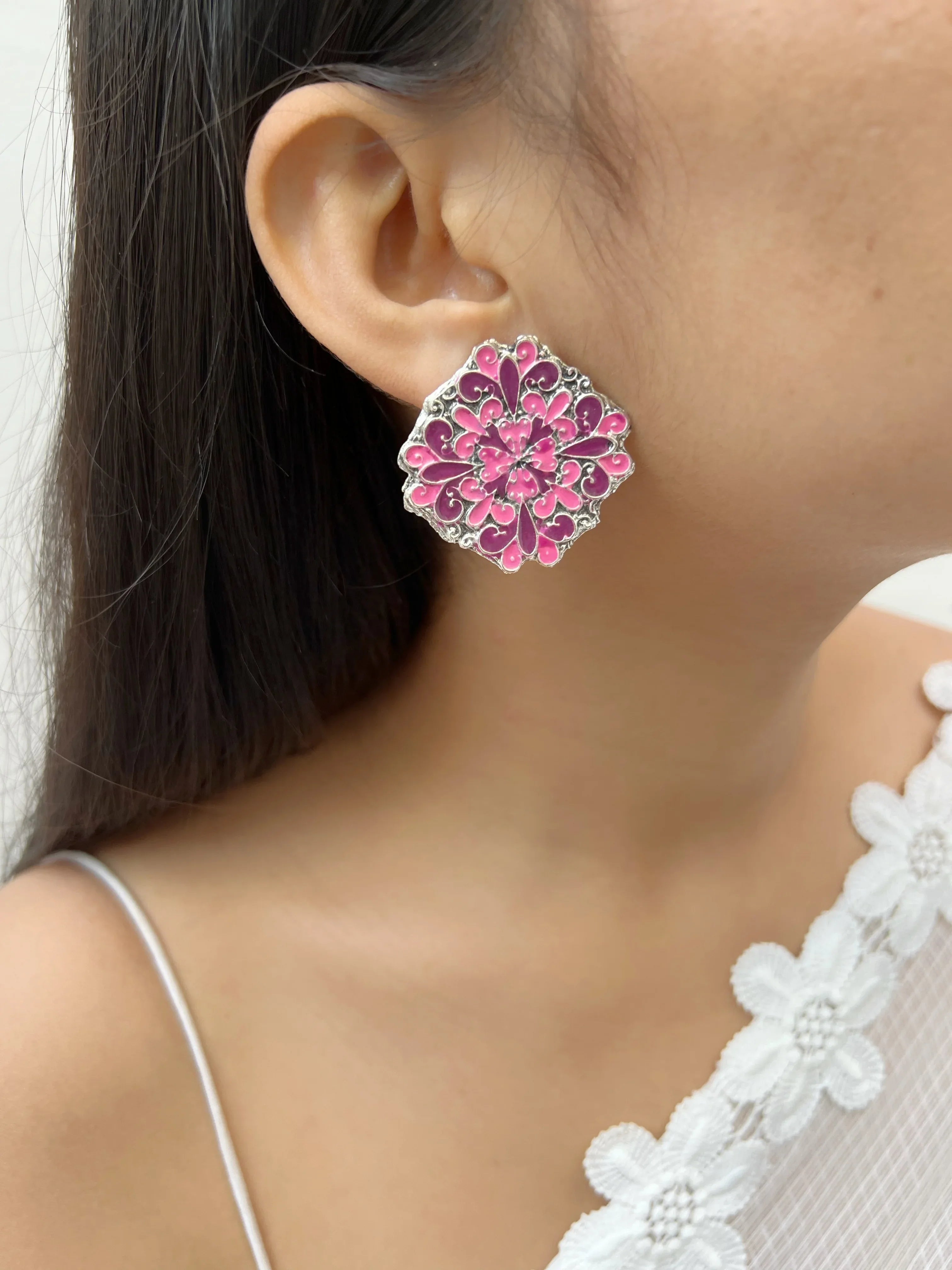 Rangoli Studs - Jhaanjhariya