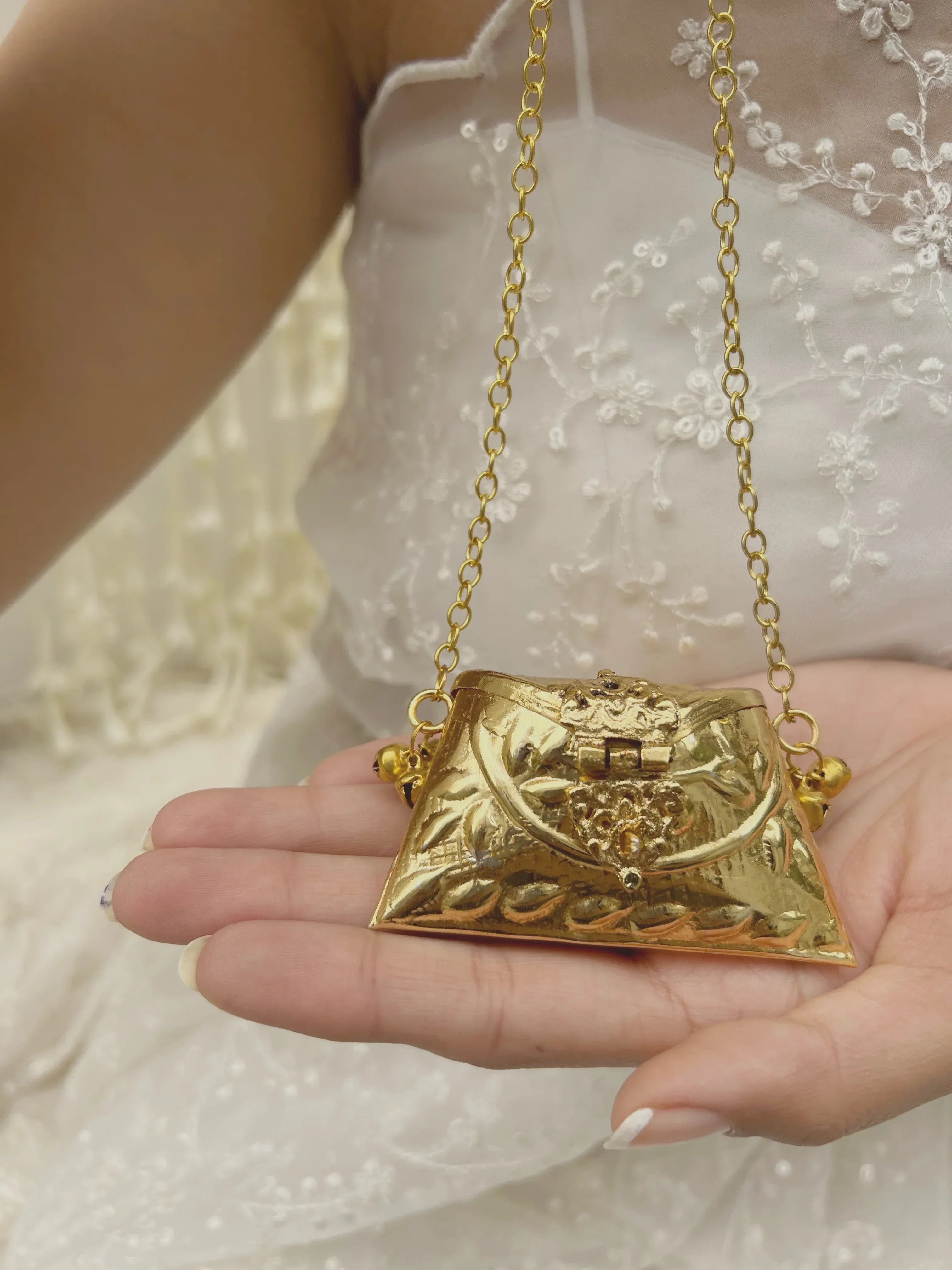 Ginni Batua (Golden) - Jhaanjhariya