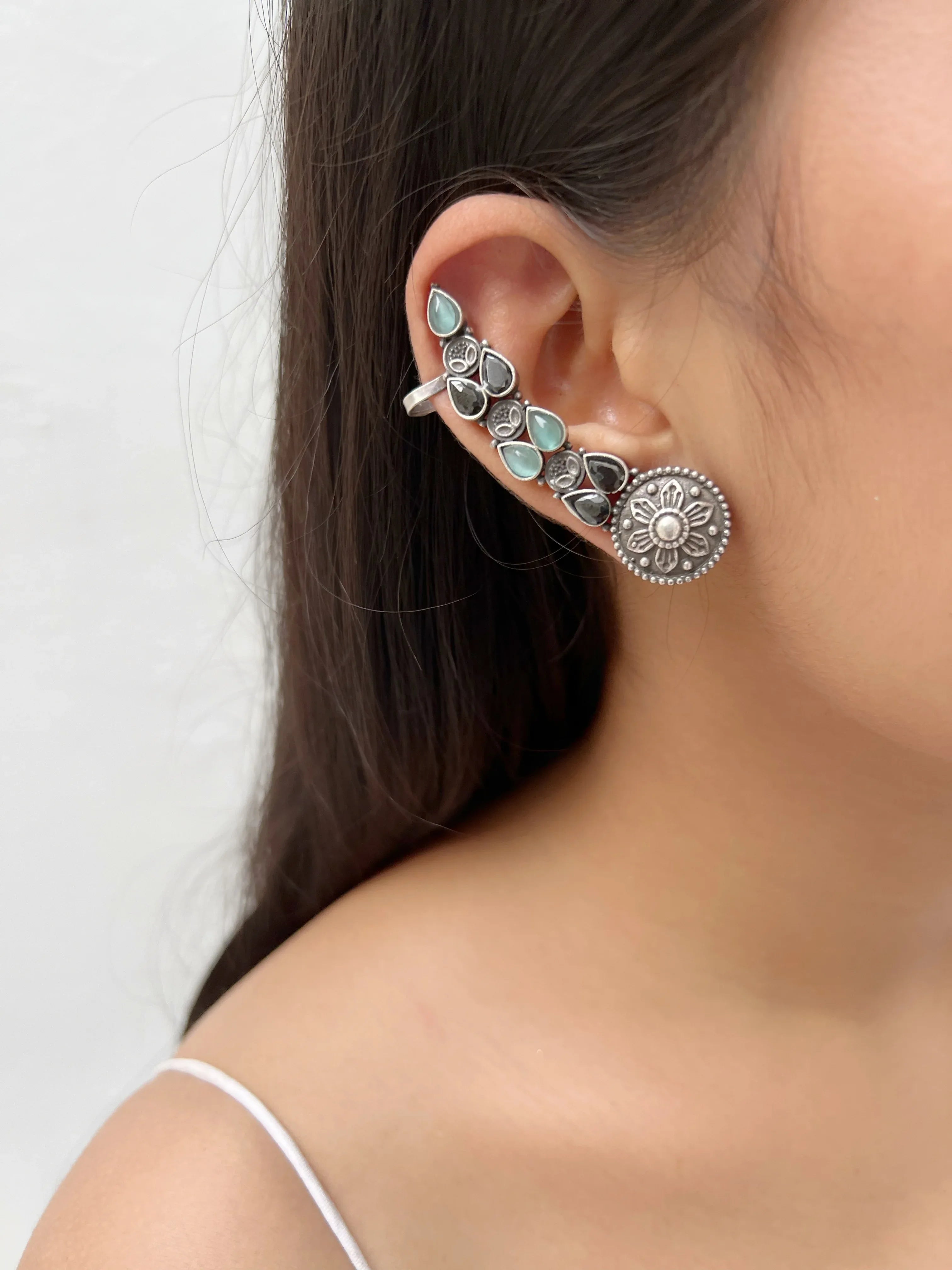 Falak Earcuffs (SET OF TWO) - Jhaanjhariya