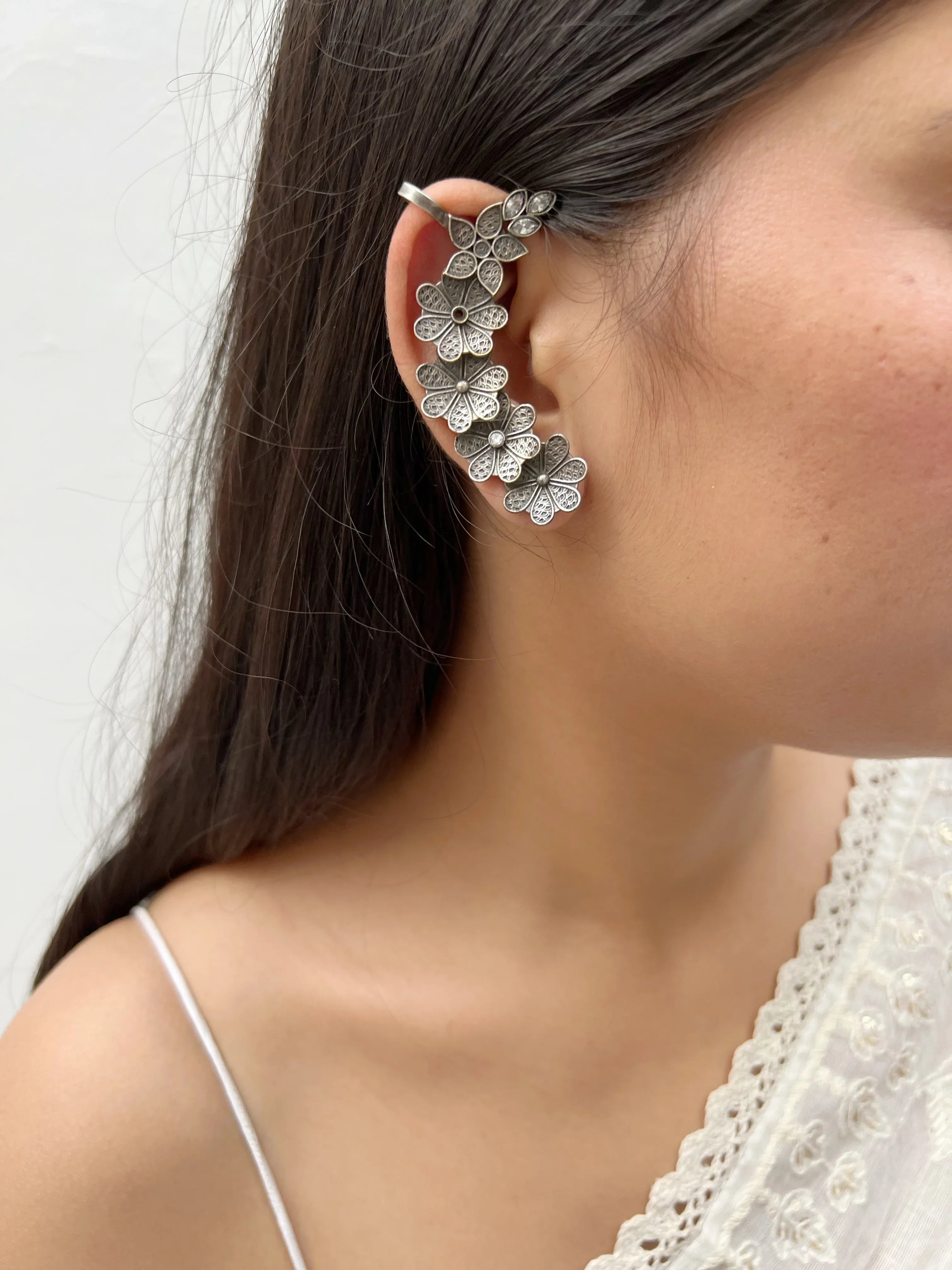 Geetika Earcuffs (SET OF TWO) - Jhaanjhariya