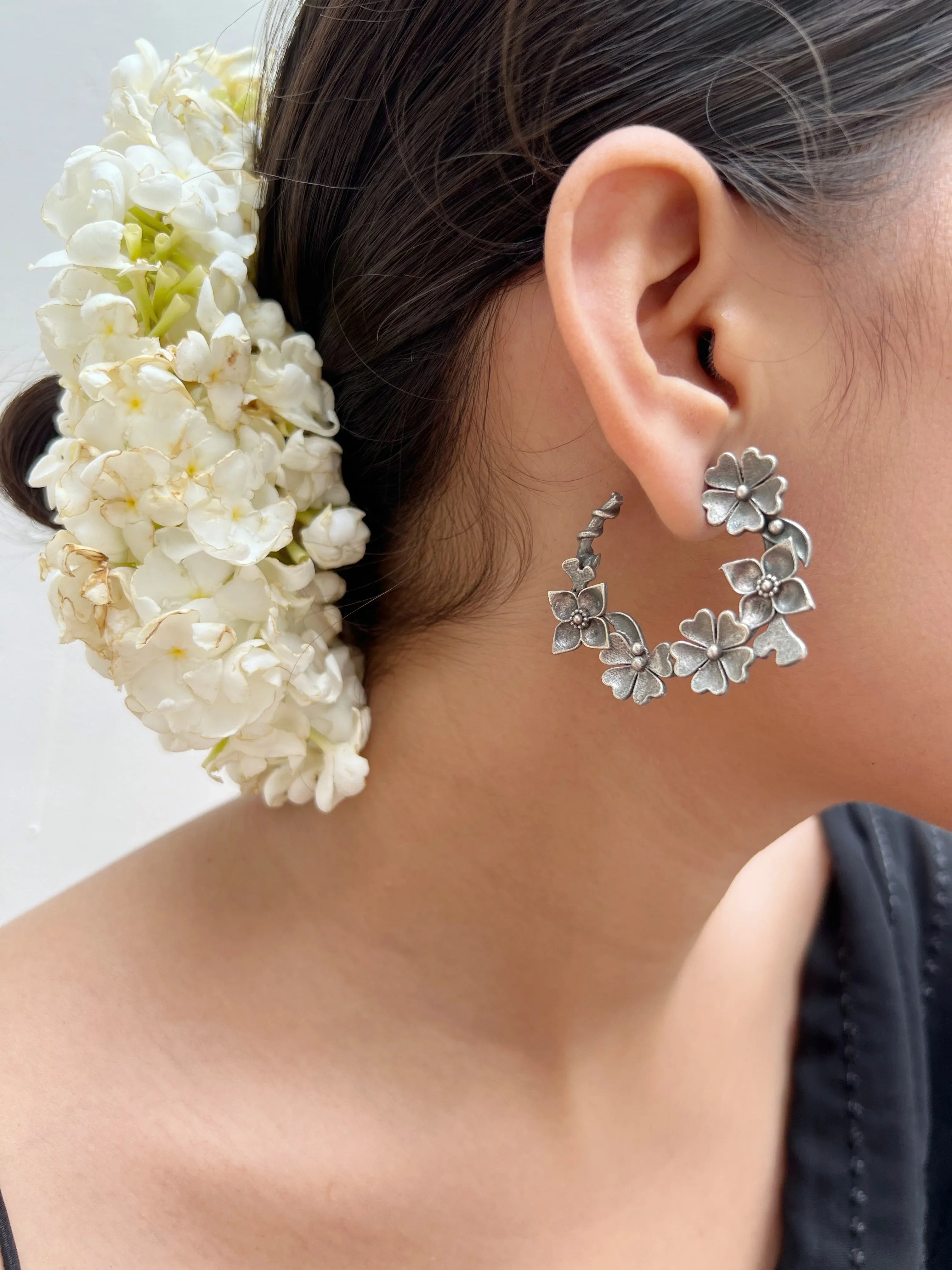 Flower Mala Earring - Jhaanjhariya