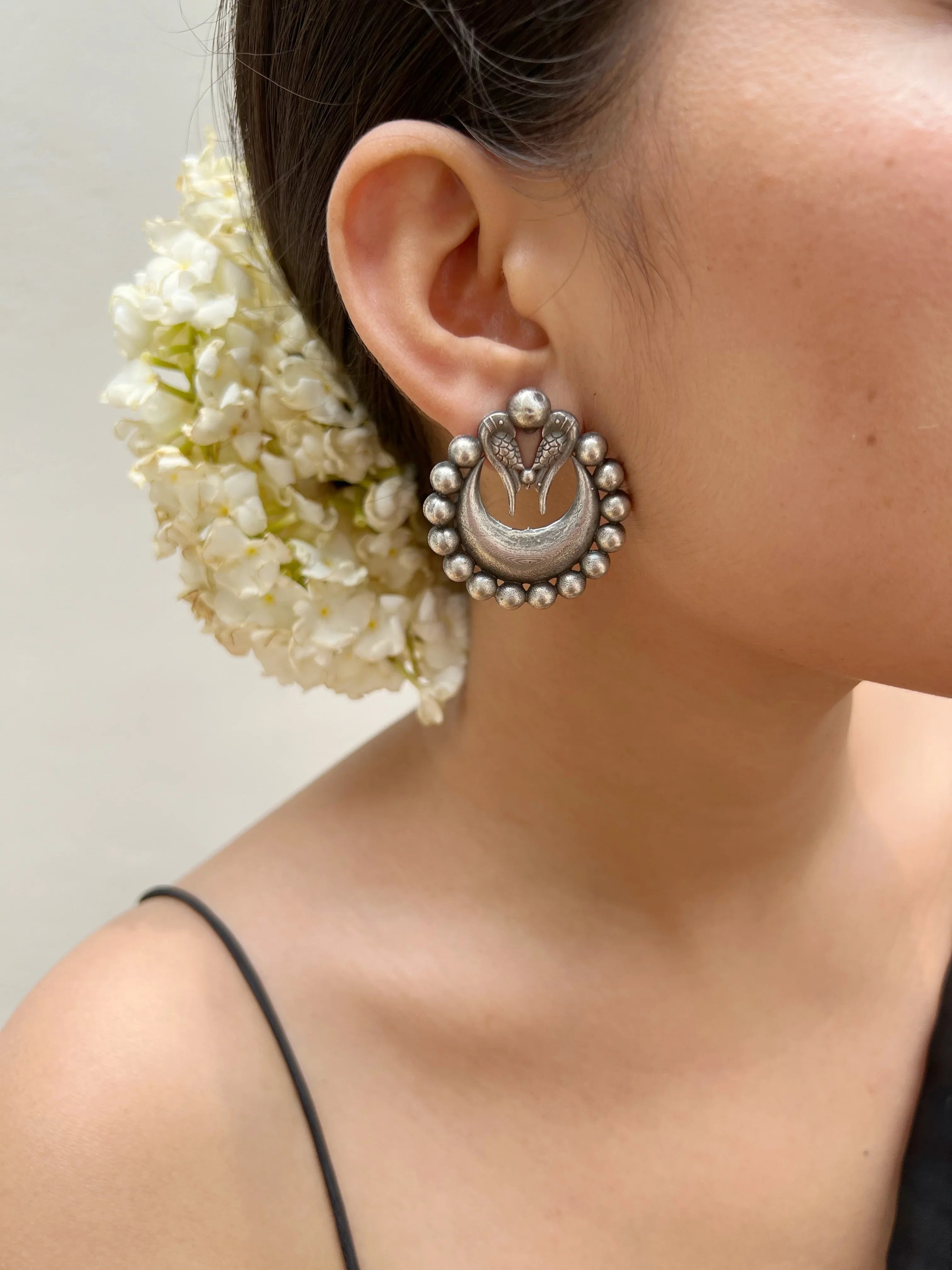 Chanda Chakor Studs - Jhaanjhariya