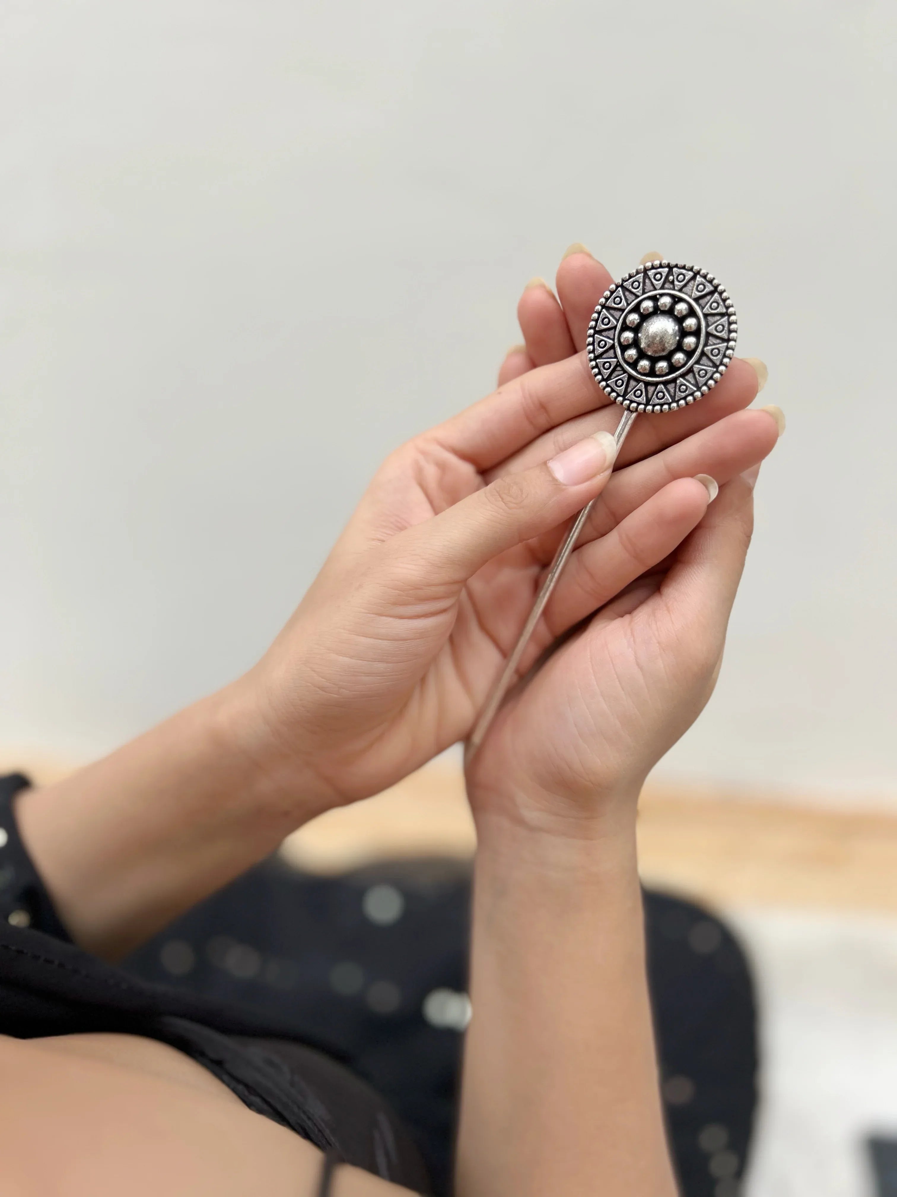 Flower Sitar Hair Pin - Jhaanjhariya