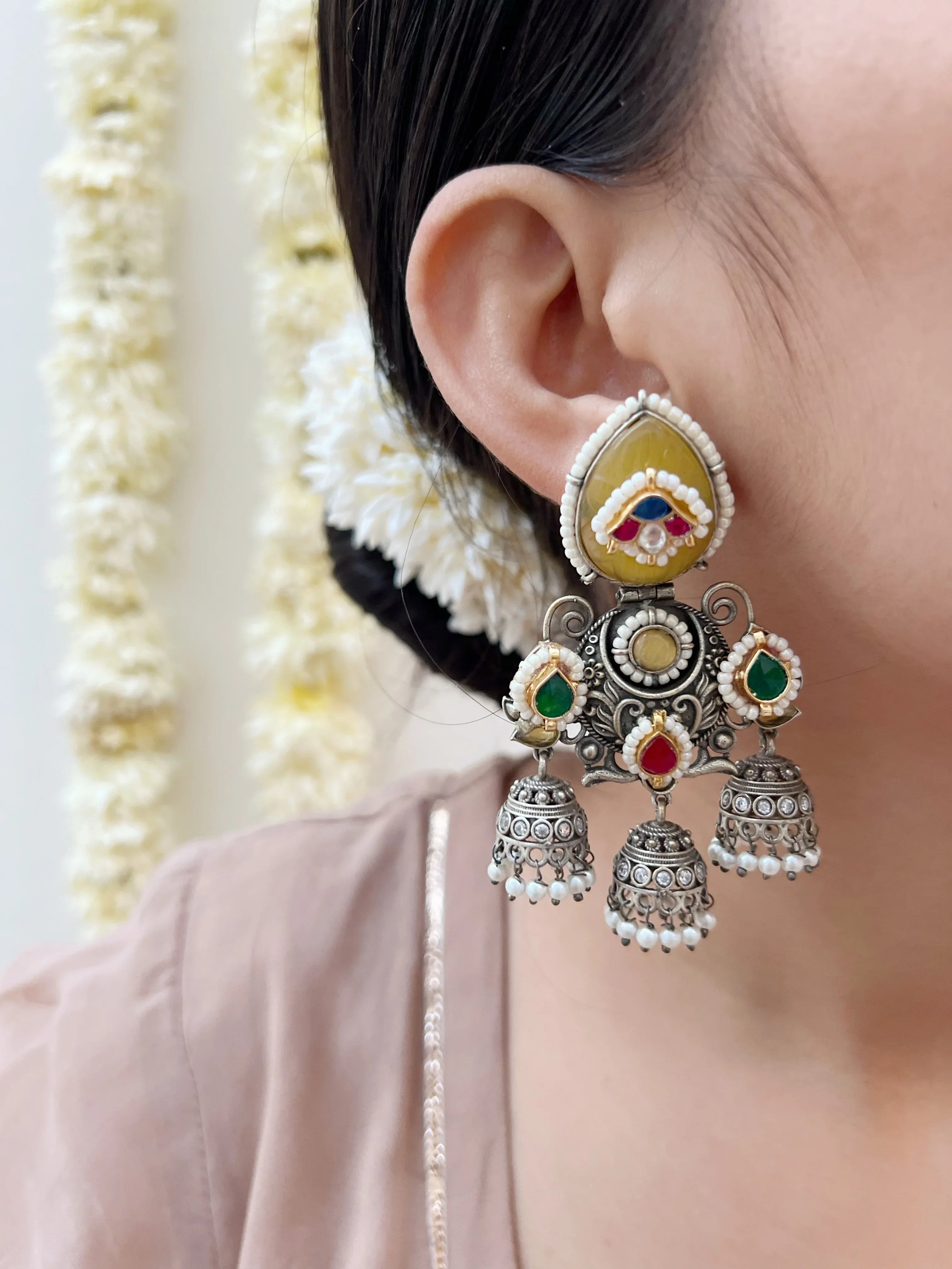 Shikaara Paanchi Earrings - Jhaanjhariya