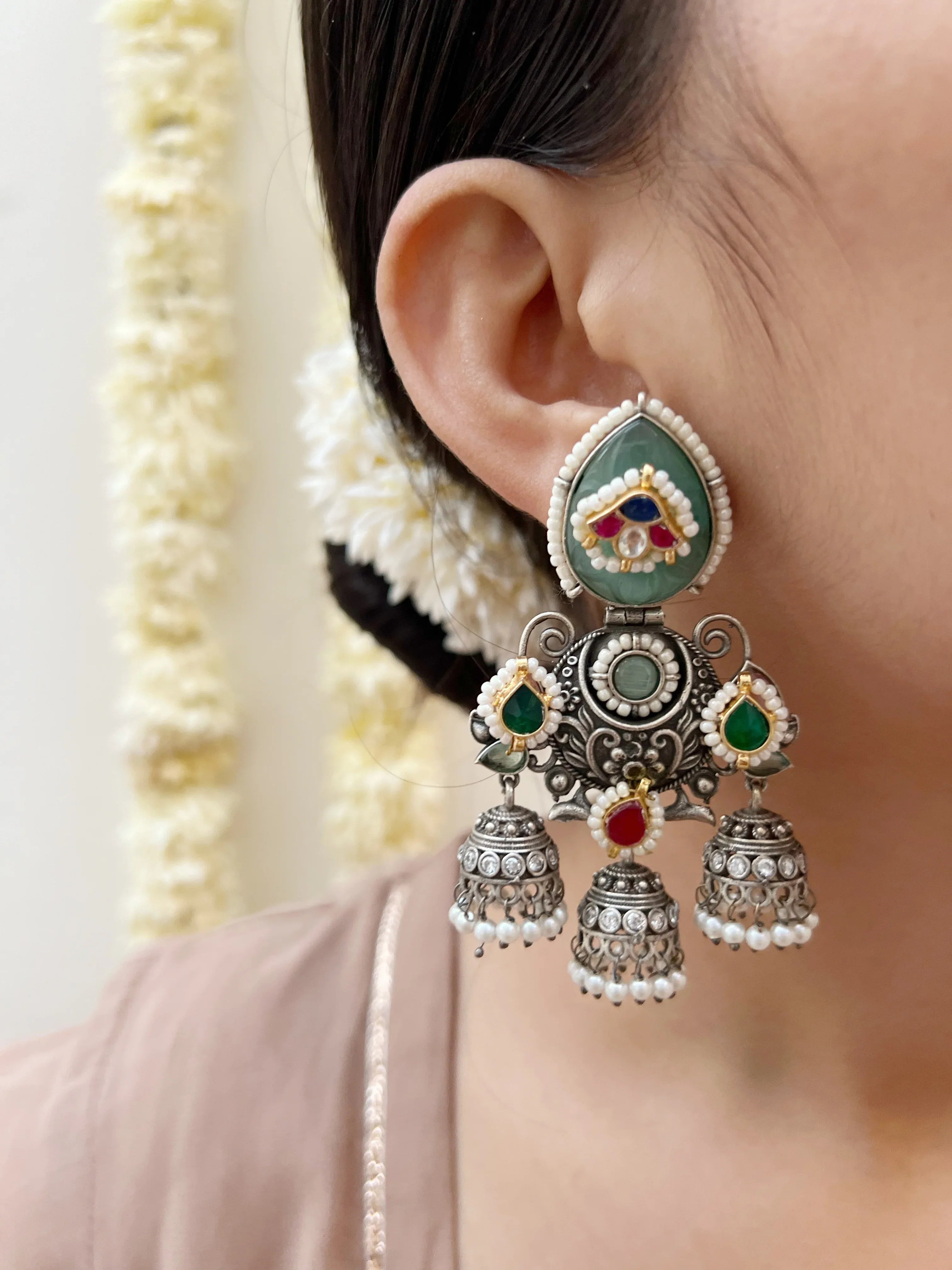 Shikaara Paanchi Earrings - Jhaanjhariya