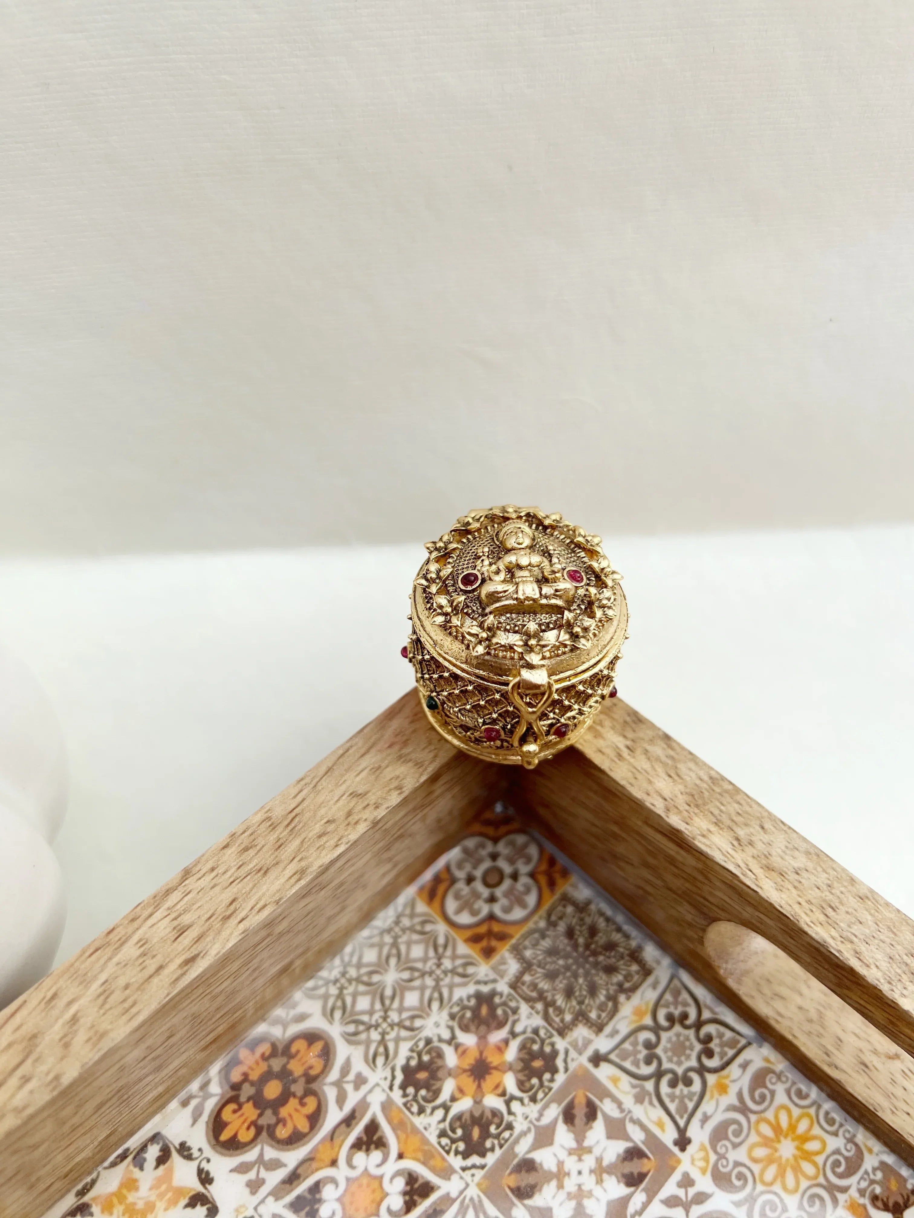 Mahisha Kumkum-Box - Jhaanjhariya