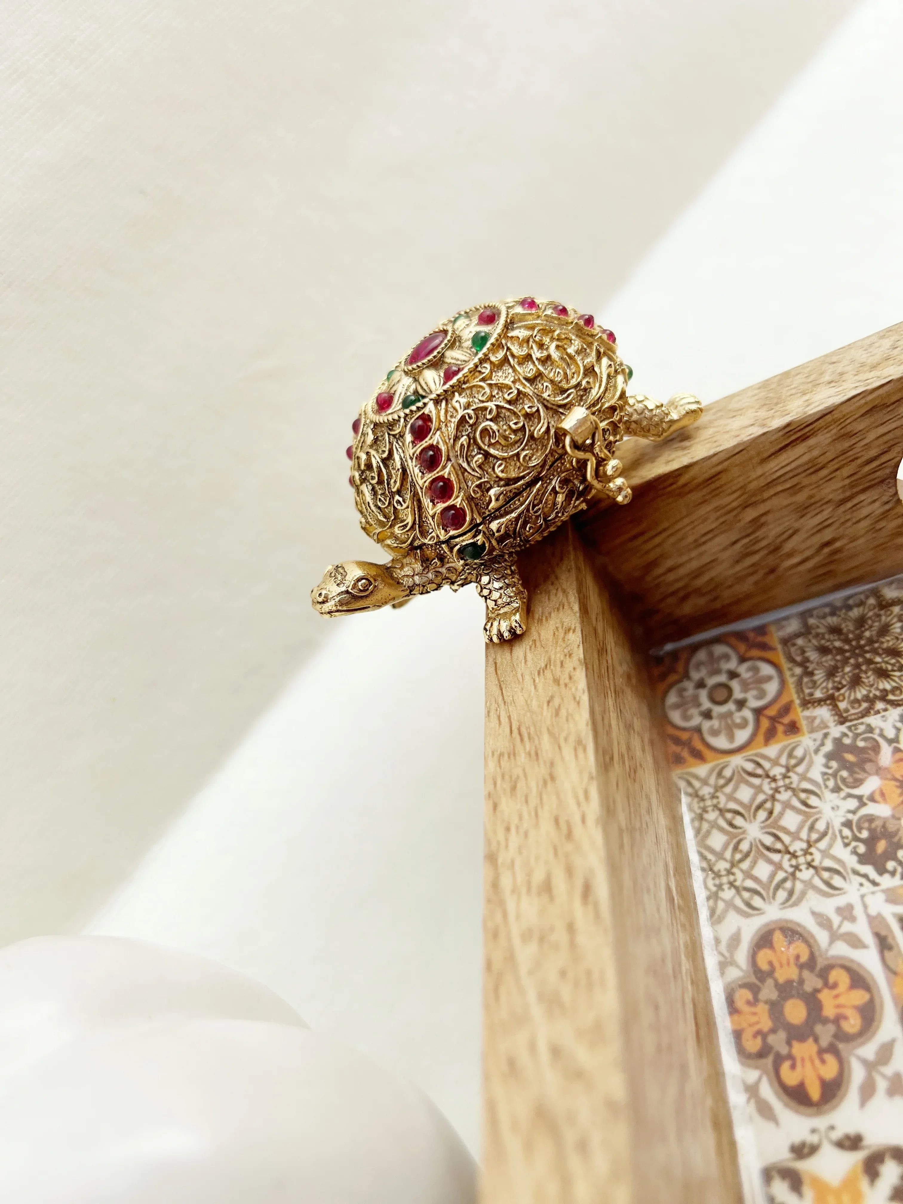 Turtle Kumkum-box - Jhaanjhariya