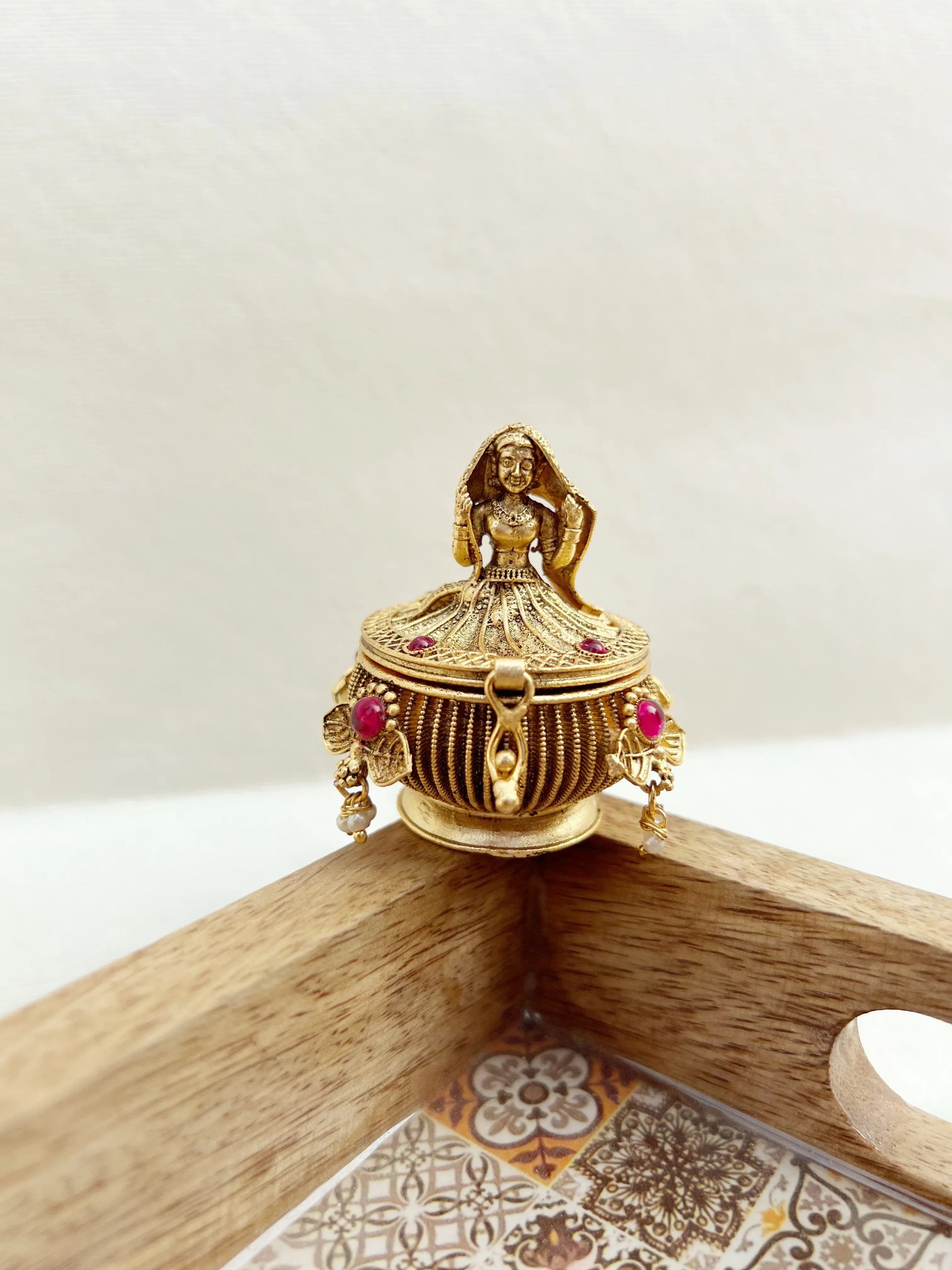 Dulhan Kumkum-Box - Jhaanjhariya