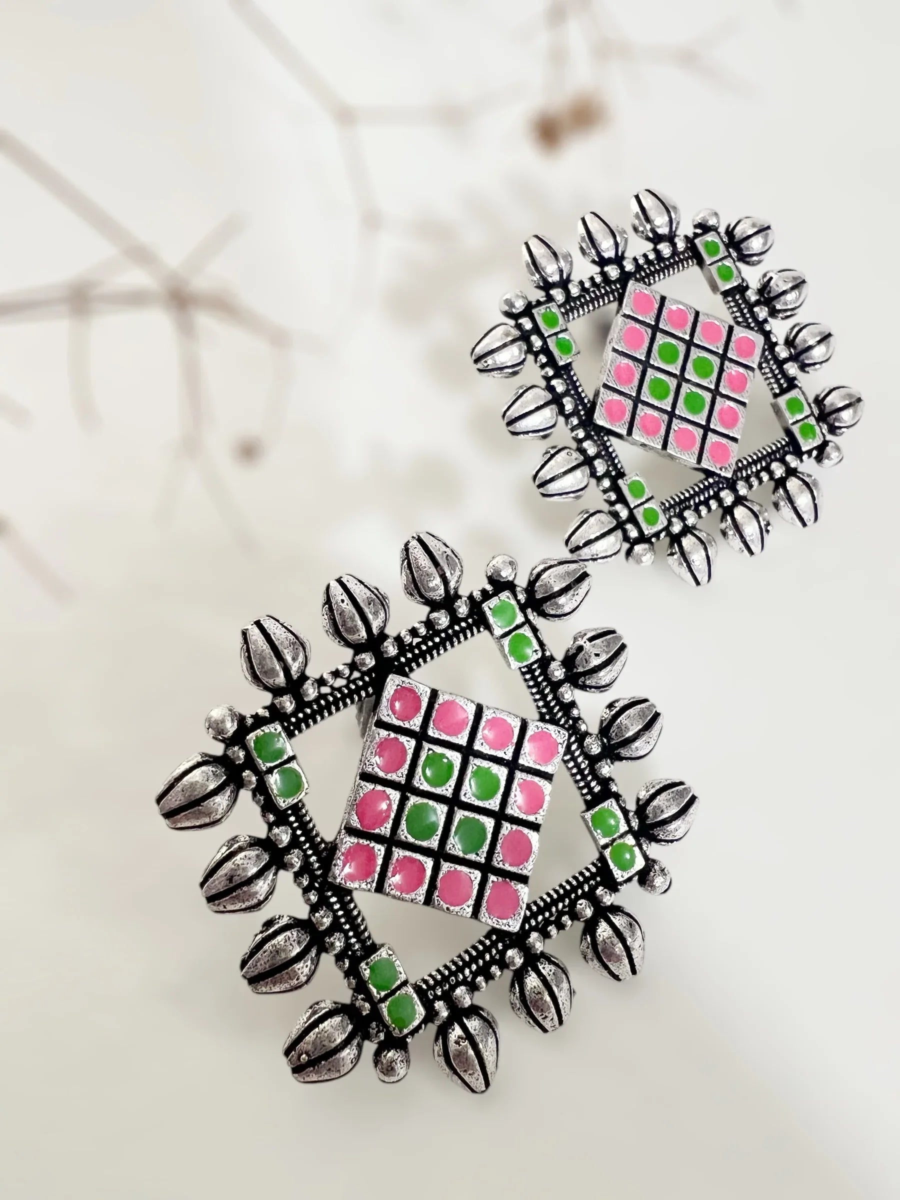 VivaGems Studs - Jhaanjhariya