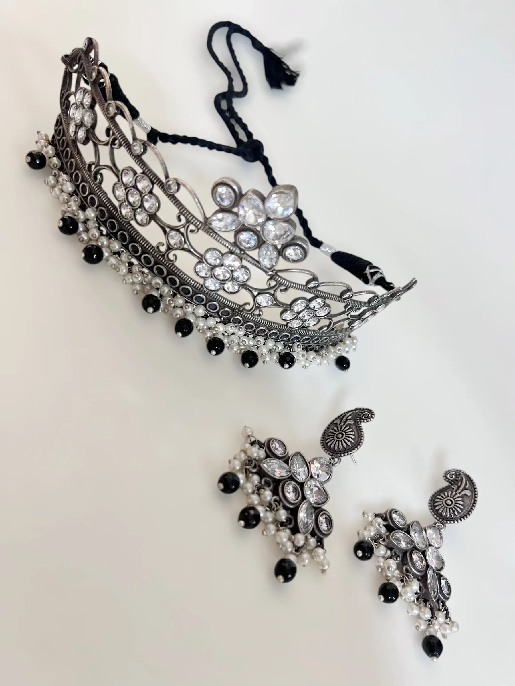 Regency Brass Necklace - Jhaanjhariya