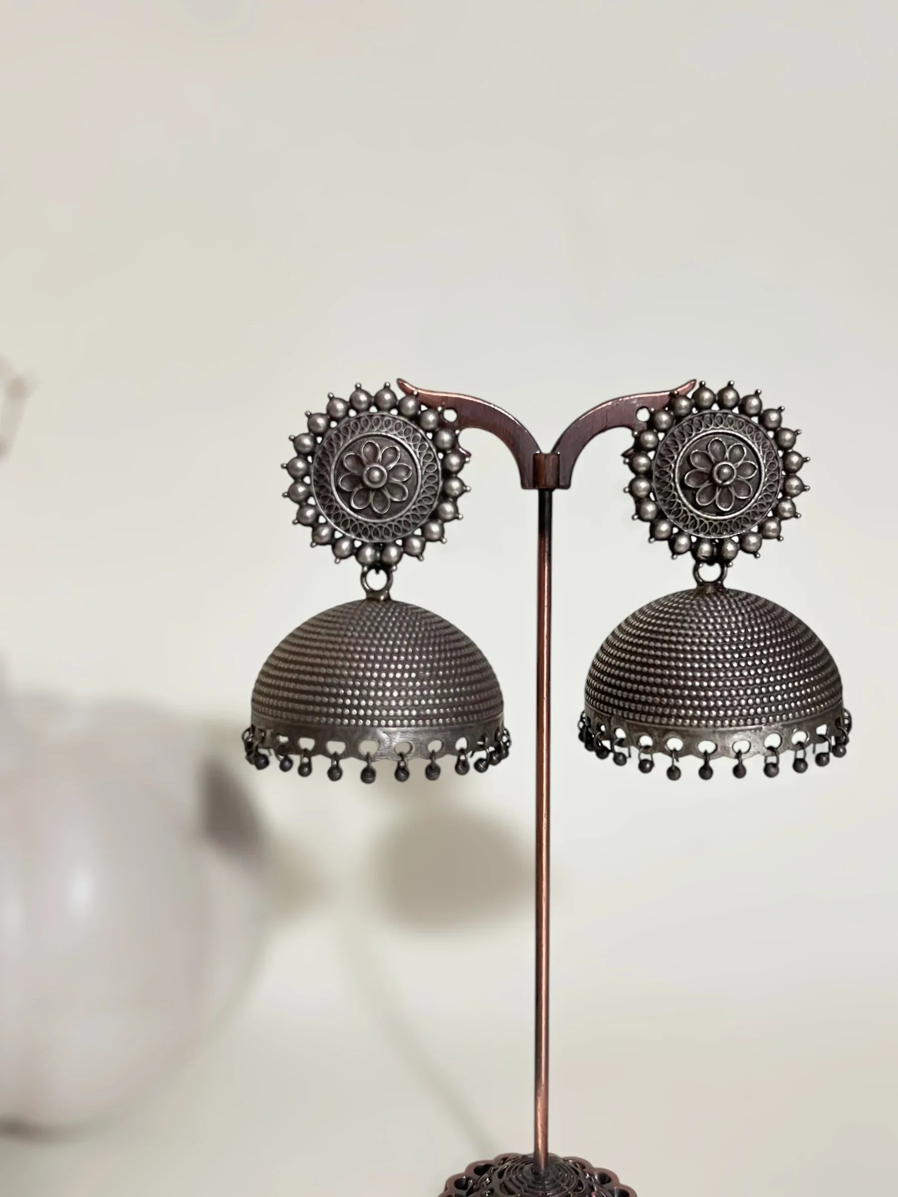 Sepia Shine - Jhaanjhariya