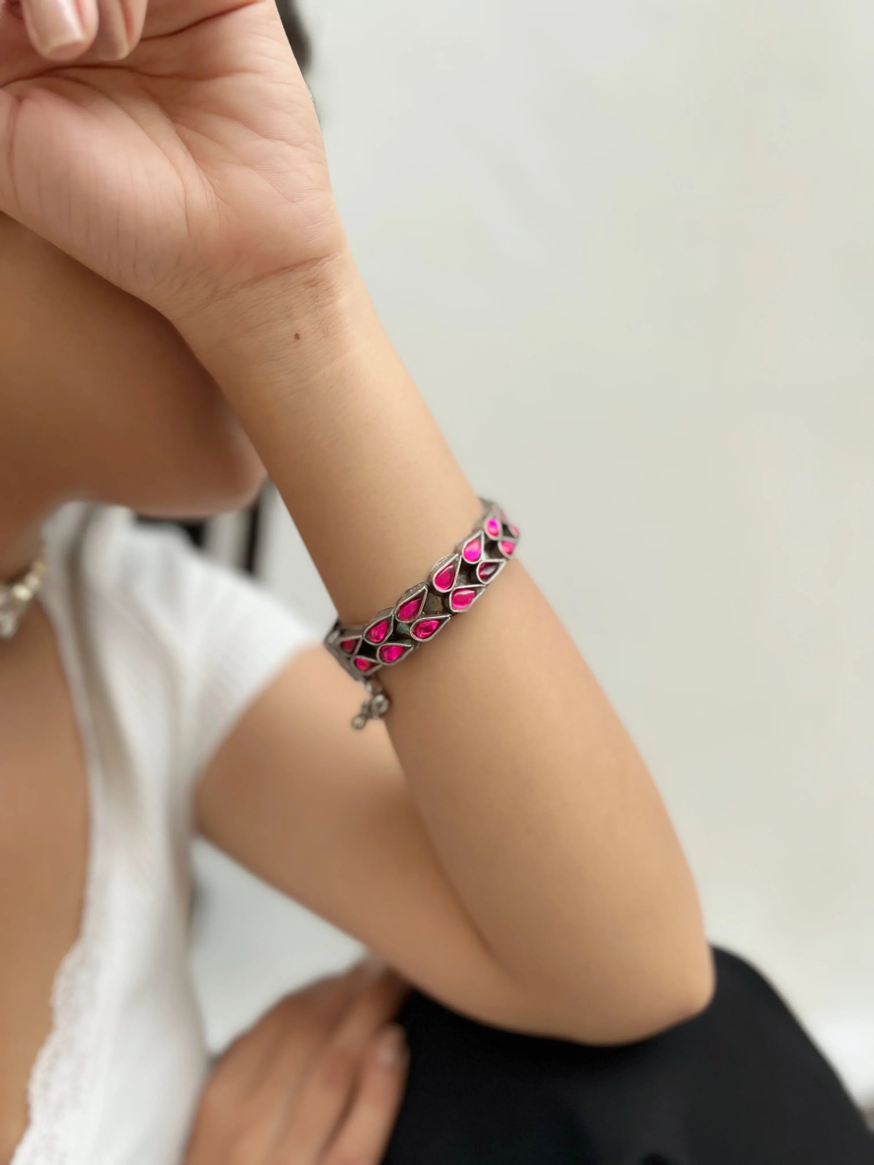 Divine Shine Bracelet - Jhaanjhariya