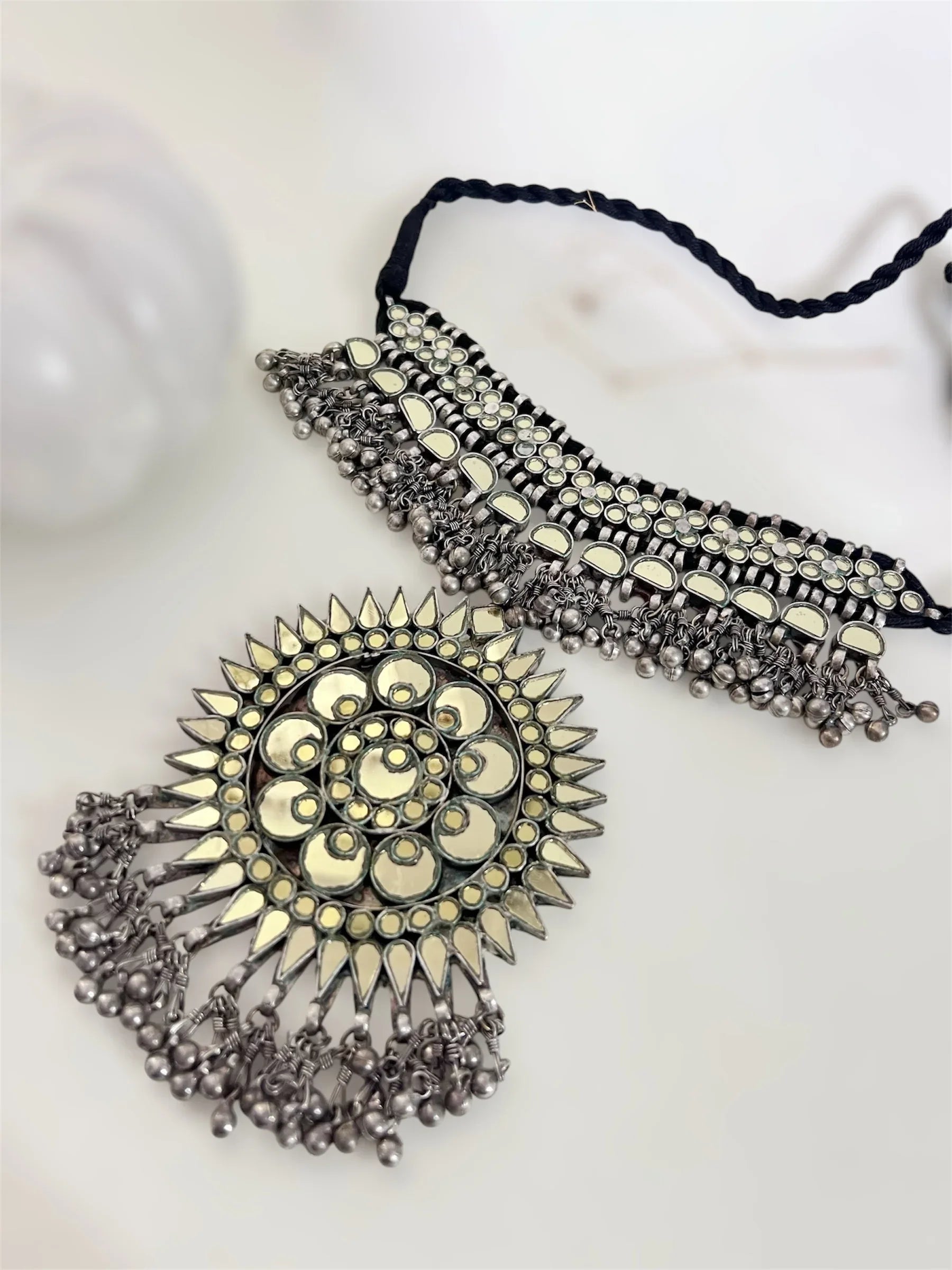 MirrorLily Choker - Jhaanjhariya